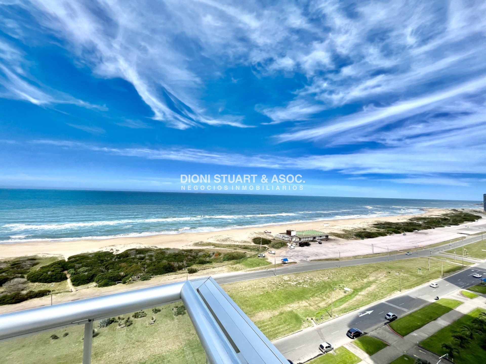 Apartamento ID.116 - Torre Lobos  -  Esquinero - En Venta
