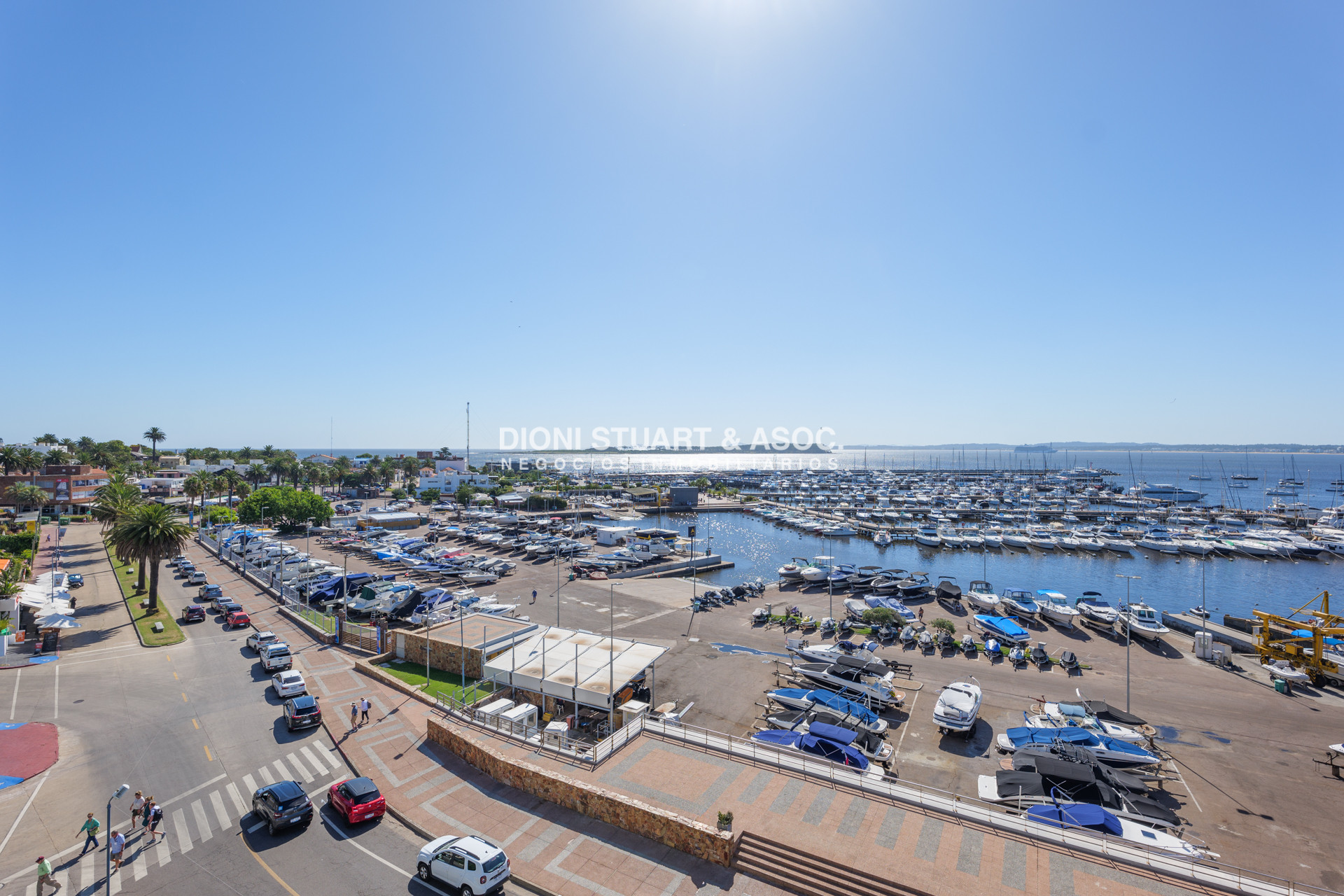 Apartamento ID.635 - Portofino - Increíble Vista Al Puerto - 3 Dorm en Suite + Dep.