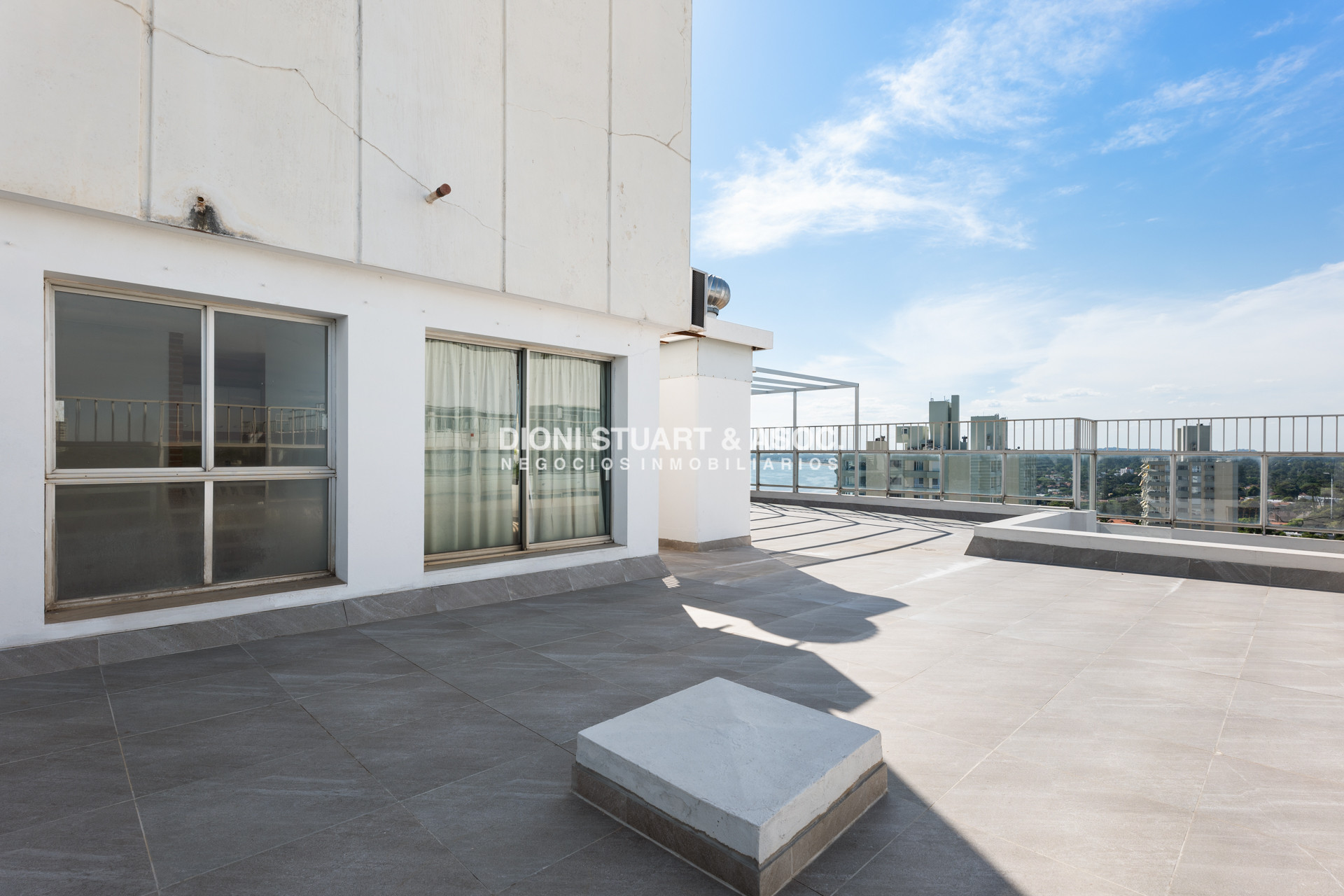 Apartamento ID.479 - ALQUILER ANUAL PENT HOUSE DUPLEX CON PARRILLERO 4 DORMITORIOS TORRE WASHINGTON - COMPLEJO LINCOLN CENTER