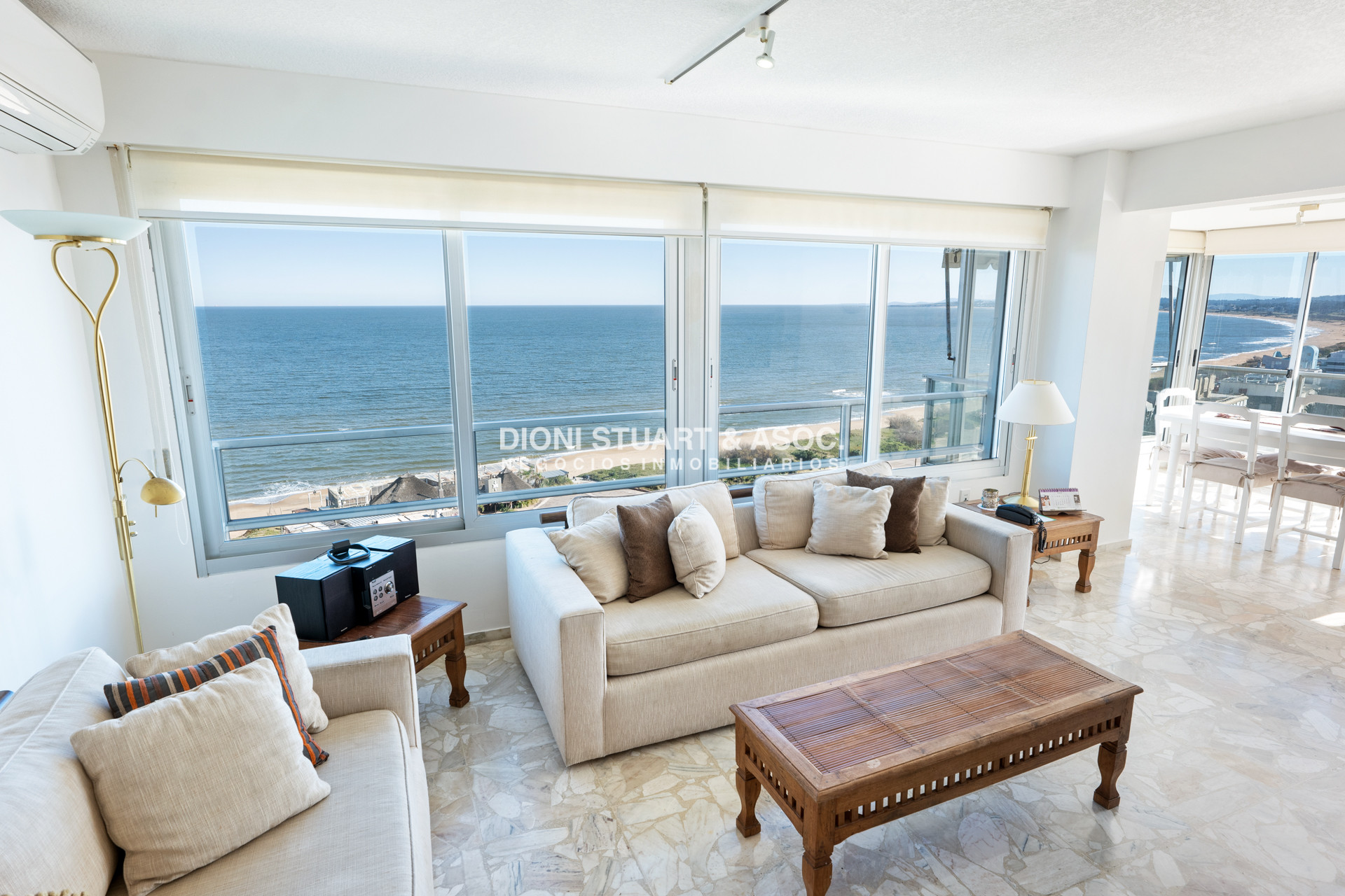 Apartamento ID.297 - APARTAMENTO EN ALQUILER DE 3 DORMITORIOS FRENTE AL MAR PLAYA MANSA TORRE WASHINGTON COMPLEJO LINCOLN CENTER
