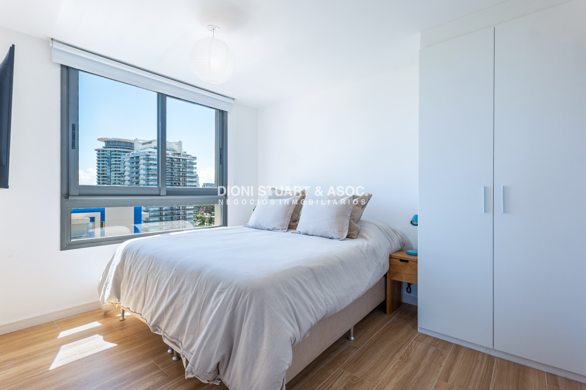 Apartamento ID.867 - APARTAMENTO EN PLAYA BRAVA PUNTA DEL ESTE - 2 DORMITORIOS - EDIF. SIGLO SOL II - BAJAS EXPENSAS