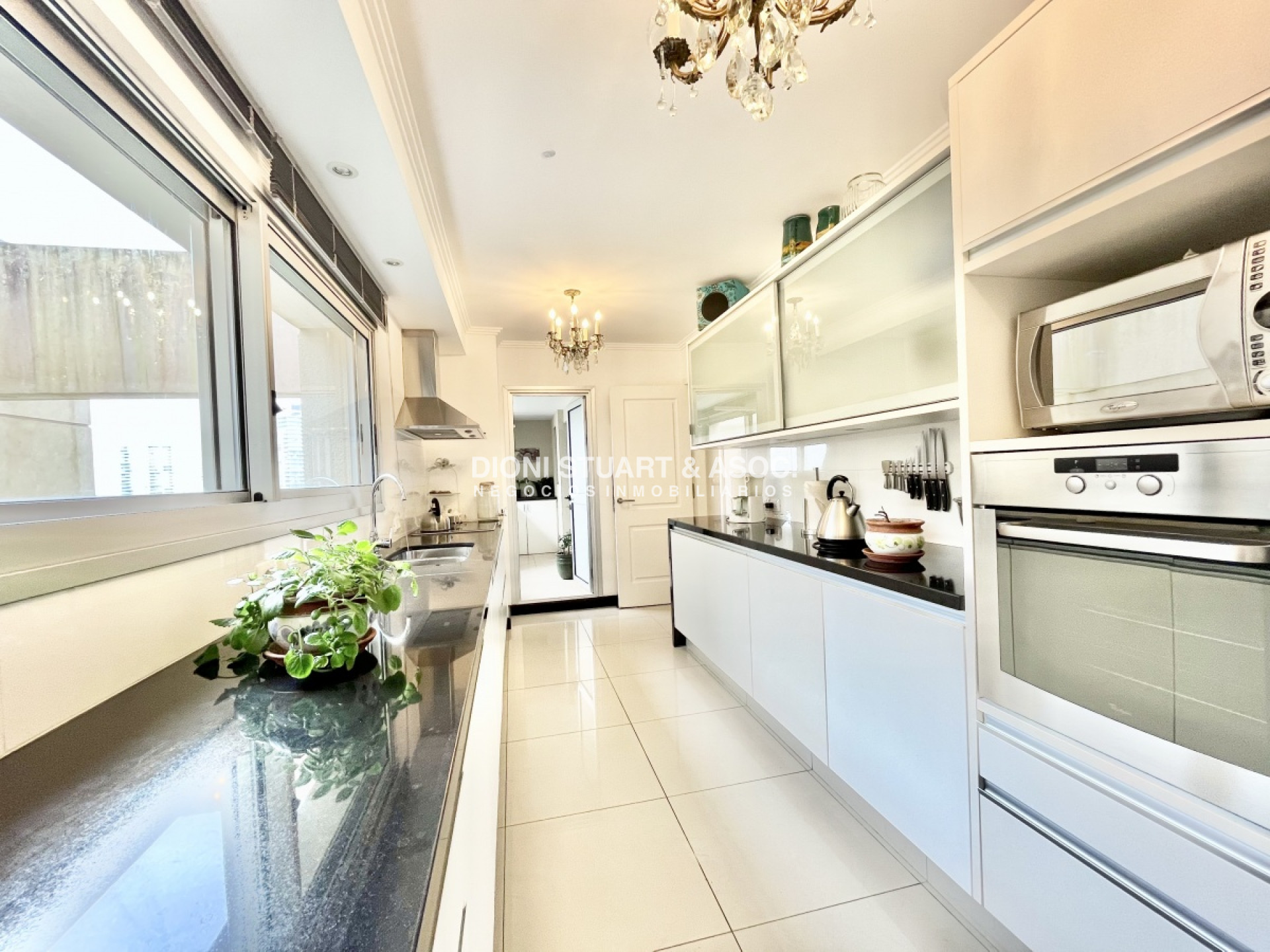 Apartamento ID.116 - Torre Lobos  -  Esquinero - En Venta