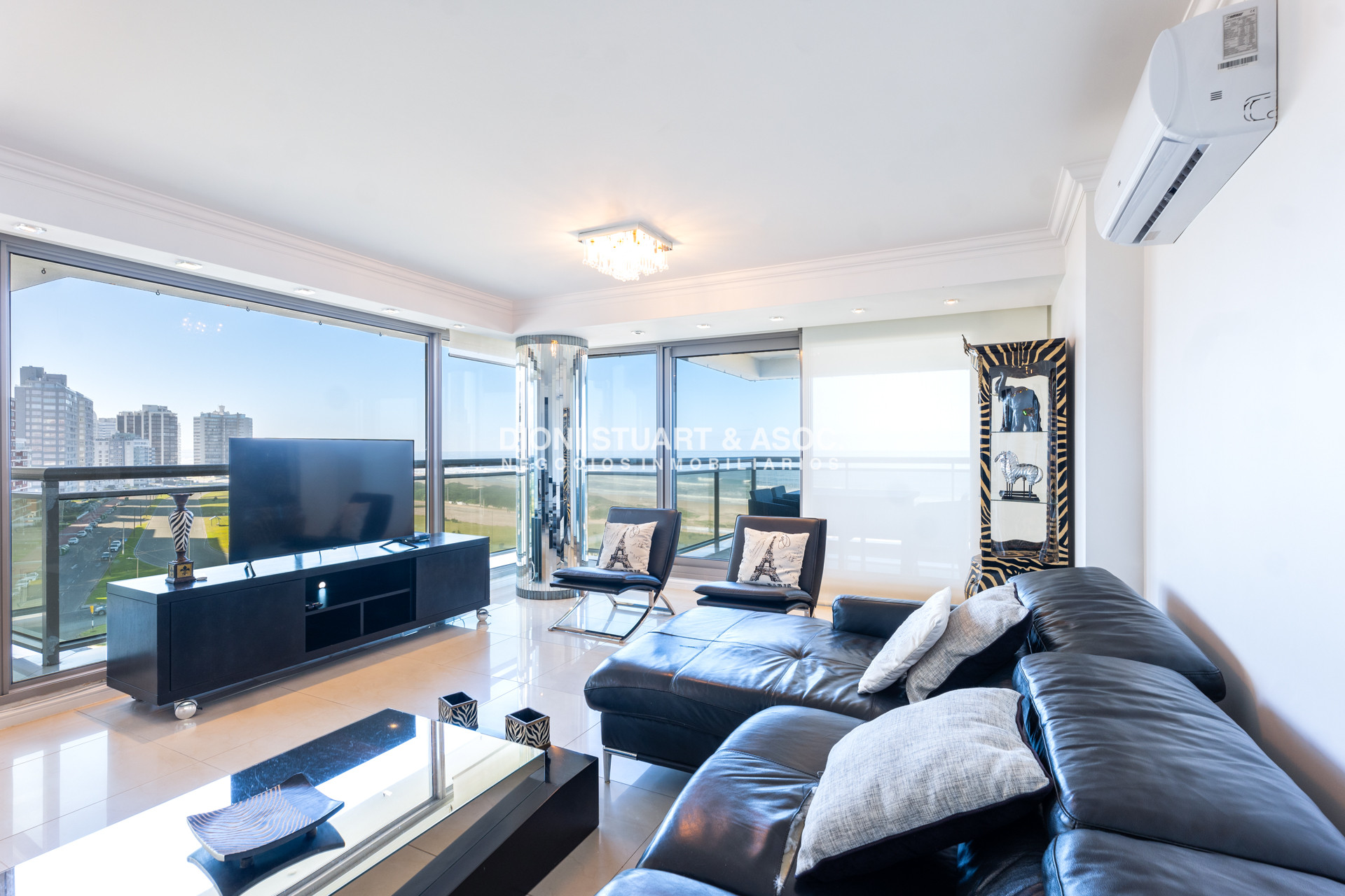Apartamento ID.984 - IMPERIALE II ESQUINERO APARTAMENTO EN VENTA - 3 DORMITORIOS EN SUITE + DEPENDENCIA
