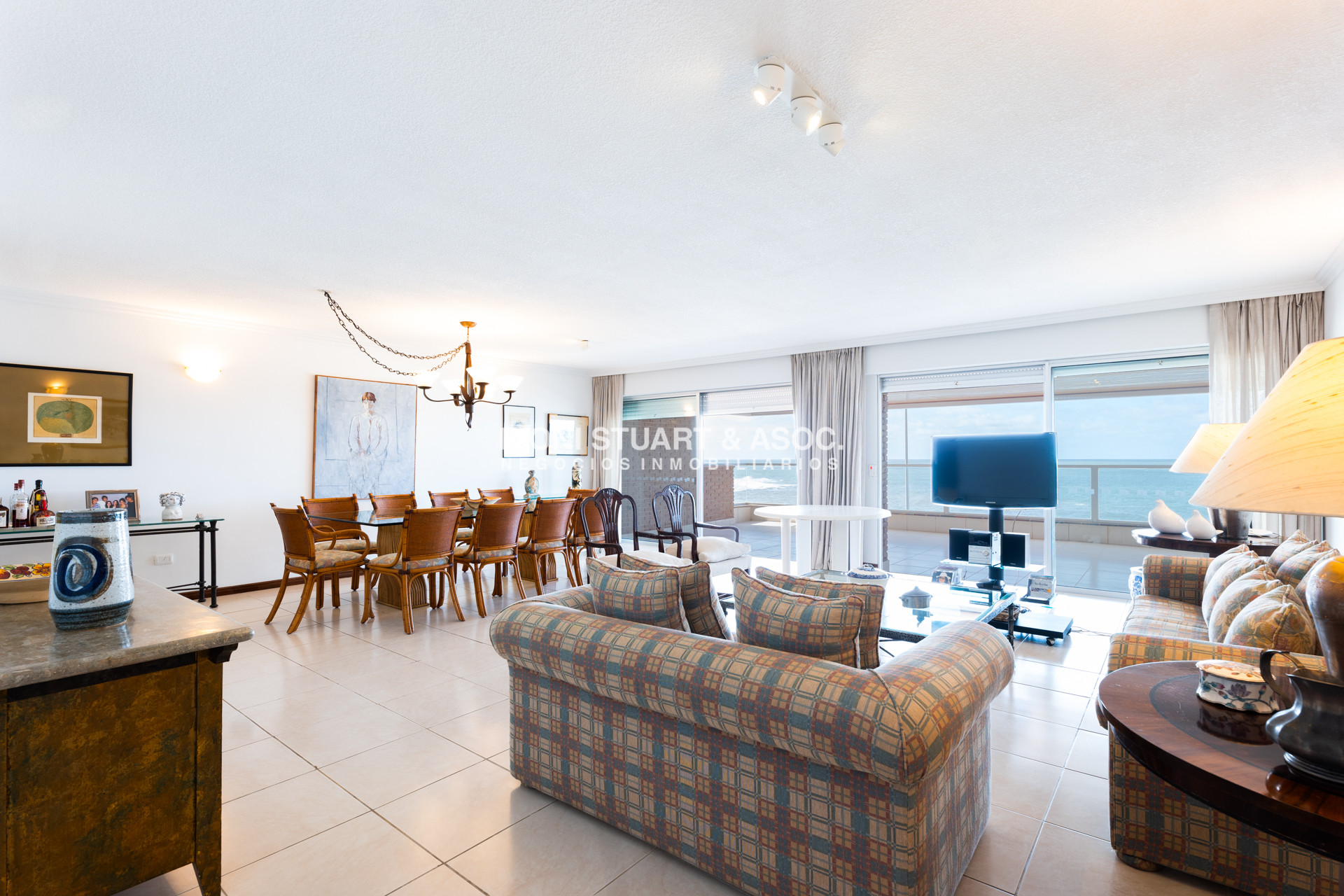 Apartamento ID.749 - Edificio Carmel - Apartamento de 3 Dorm y Dep. - Punta del Este