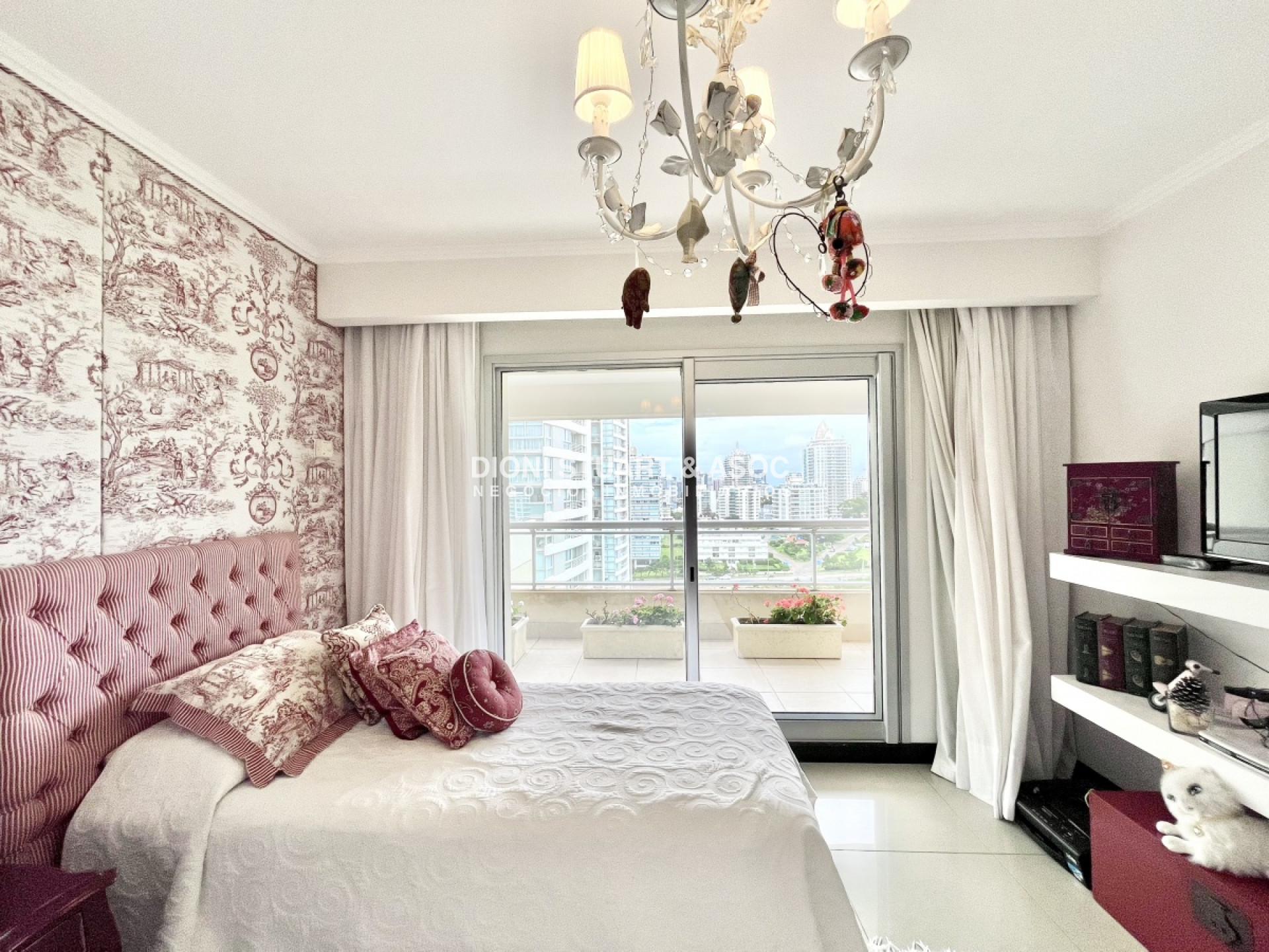 Apartamento ID.116 - Torre Lobos  -  Esquinero - En Venta