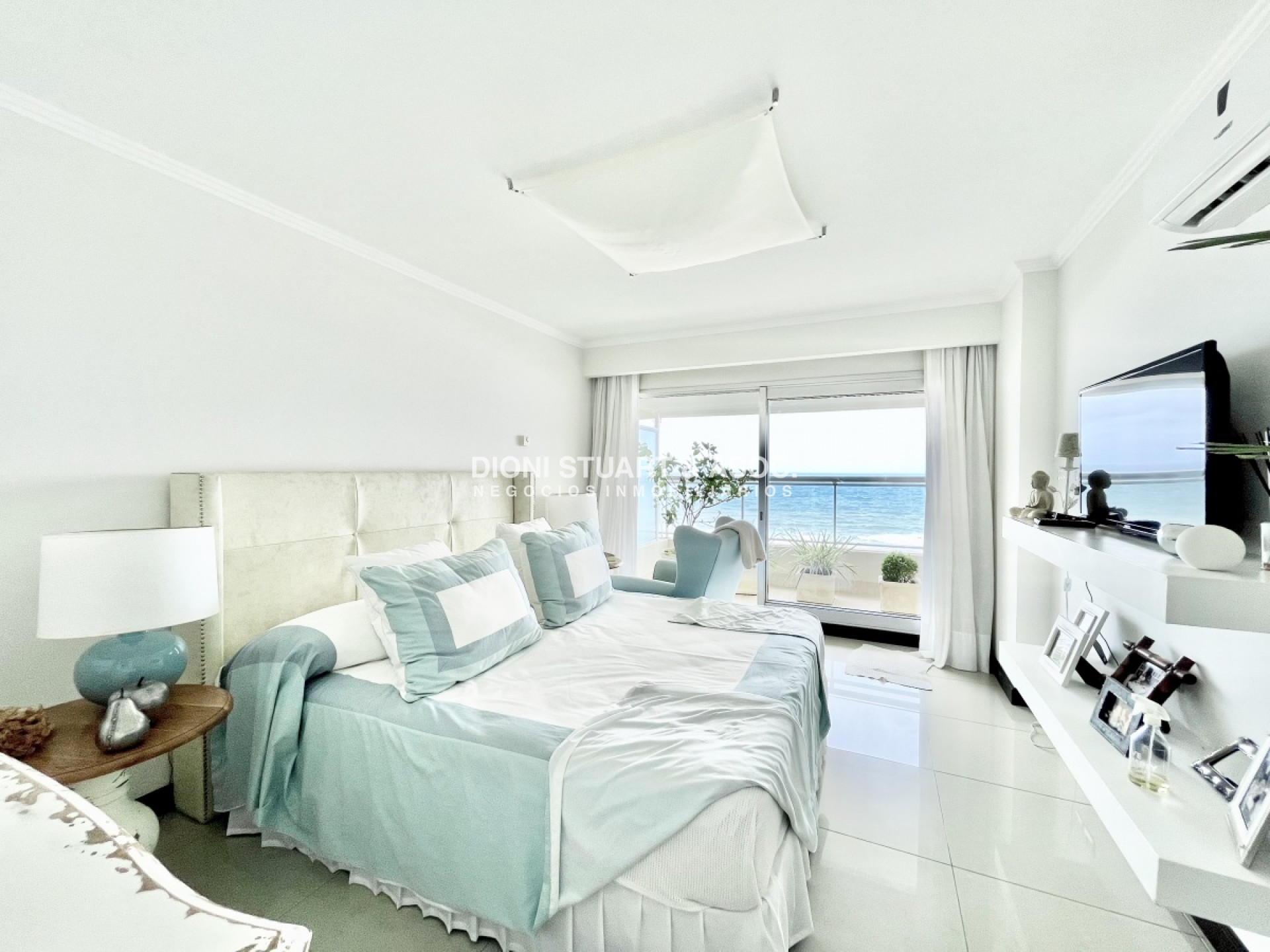 Apartamento ID.116 - Torre Lobos  -  Esquinero - En Venta