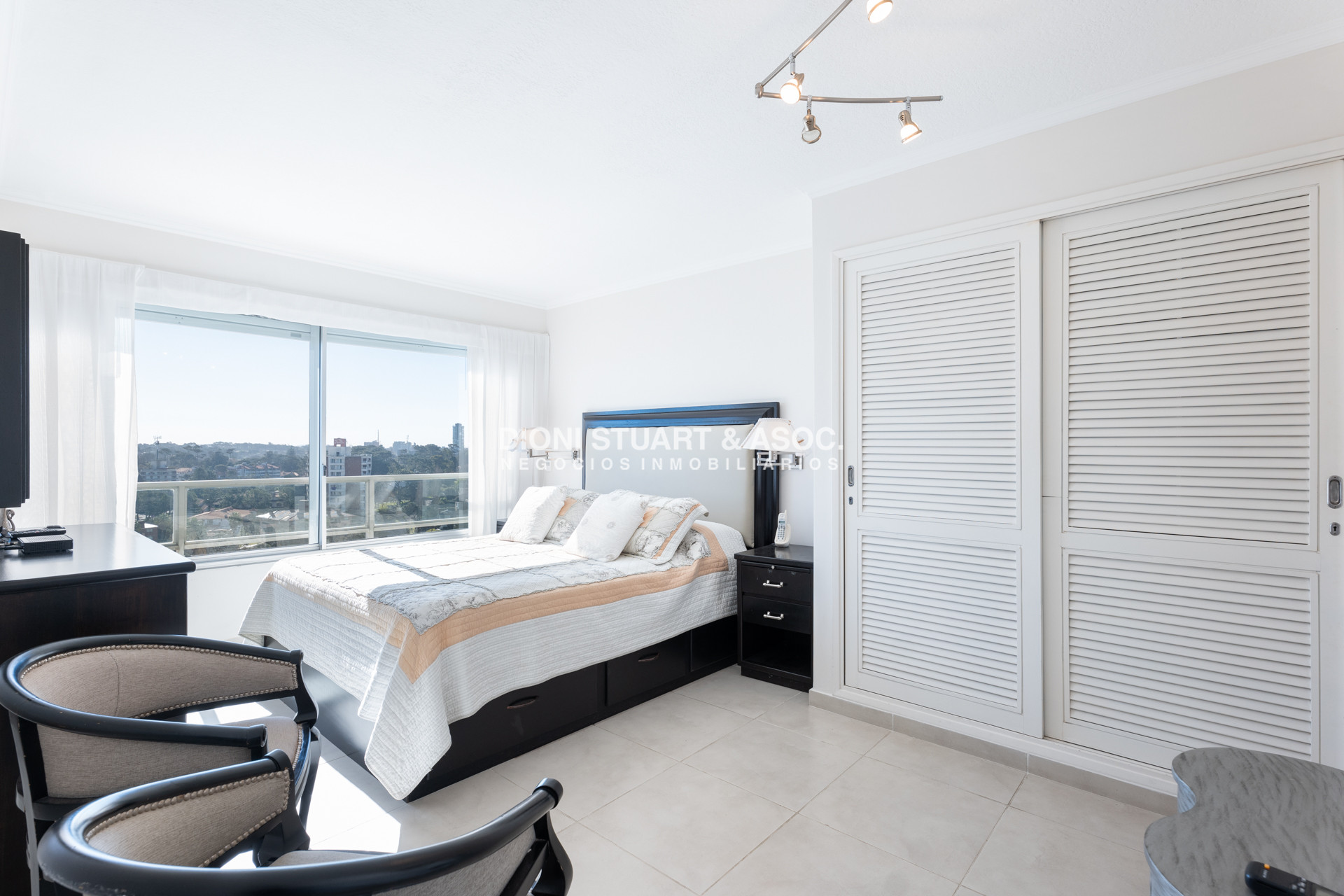 Apartamento ID.724 - APARTAMENTO FRENTE AL MAR DE 3 DORMITORIOS EN ALQUILER DE TEMPORADA - RECICLADO - TORRE WASHINGTON - COMPLEJO LINCOLN CENTER