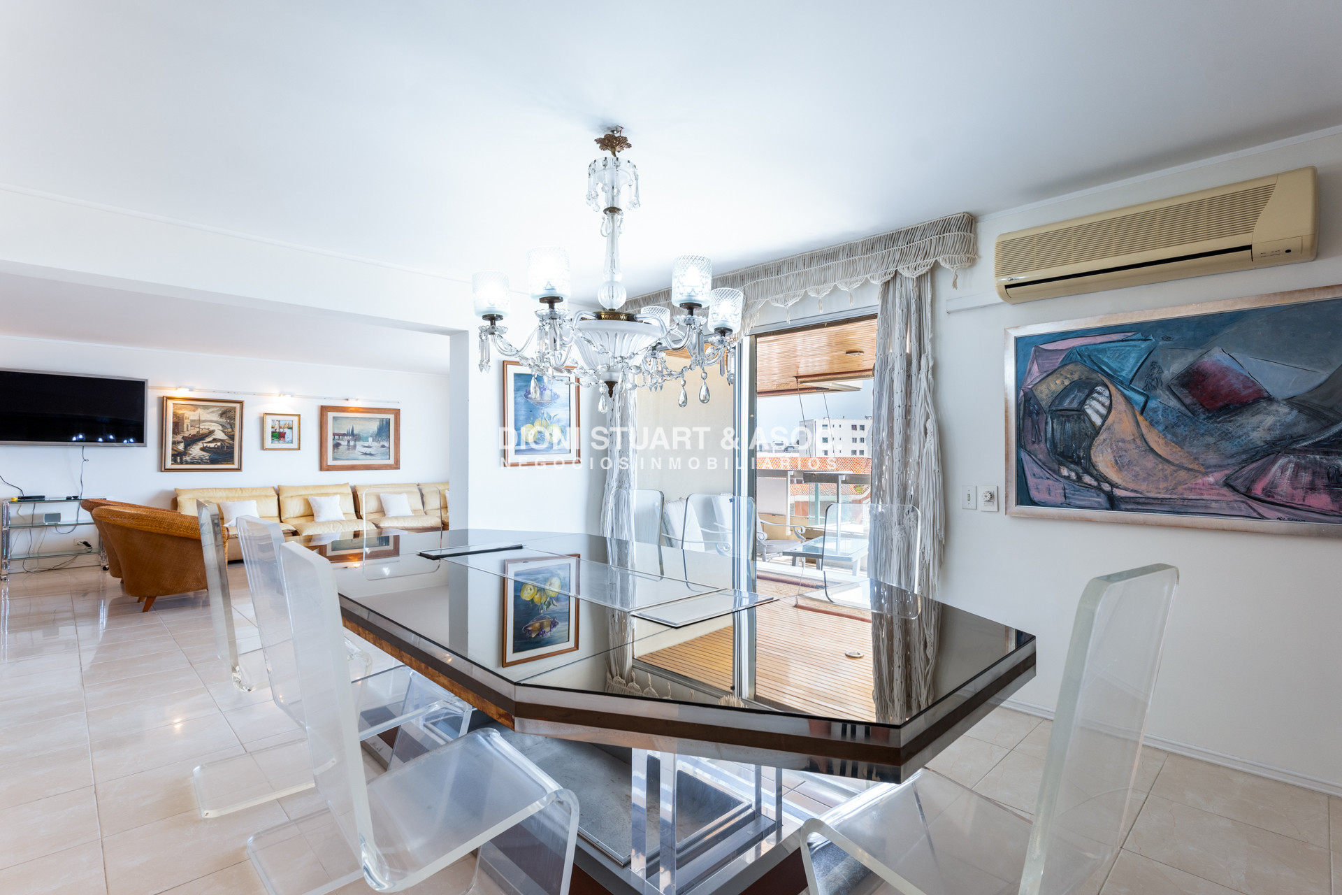 Apartamento ID.921 - DEPARTAMENTO EN ALQUILER ANUAL O DE TEMPORADA - 4 DORMITORIOS Y DEPENDENCIA - CON PARRILLERO - EDIFICIO EL TORREON - PLAYA MANSA