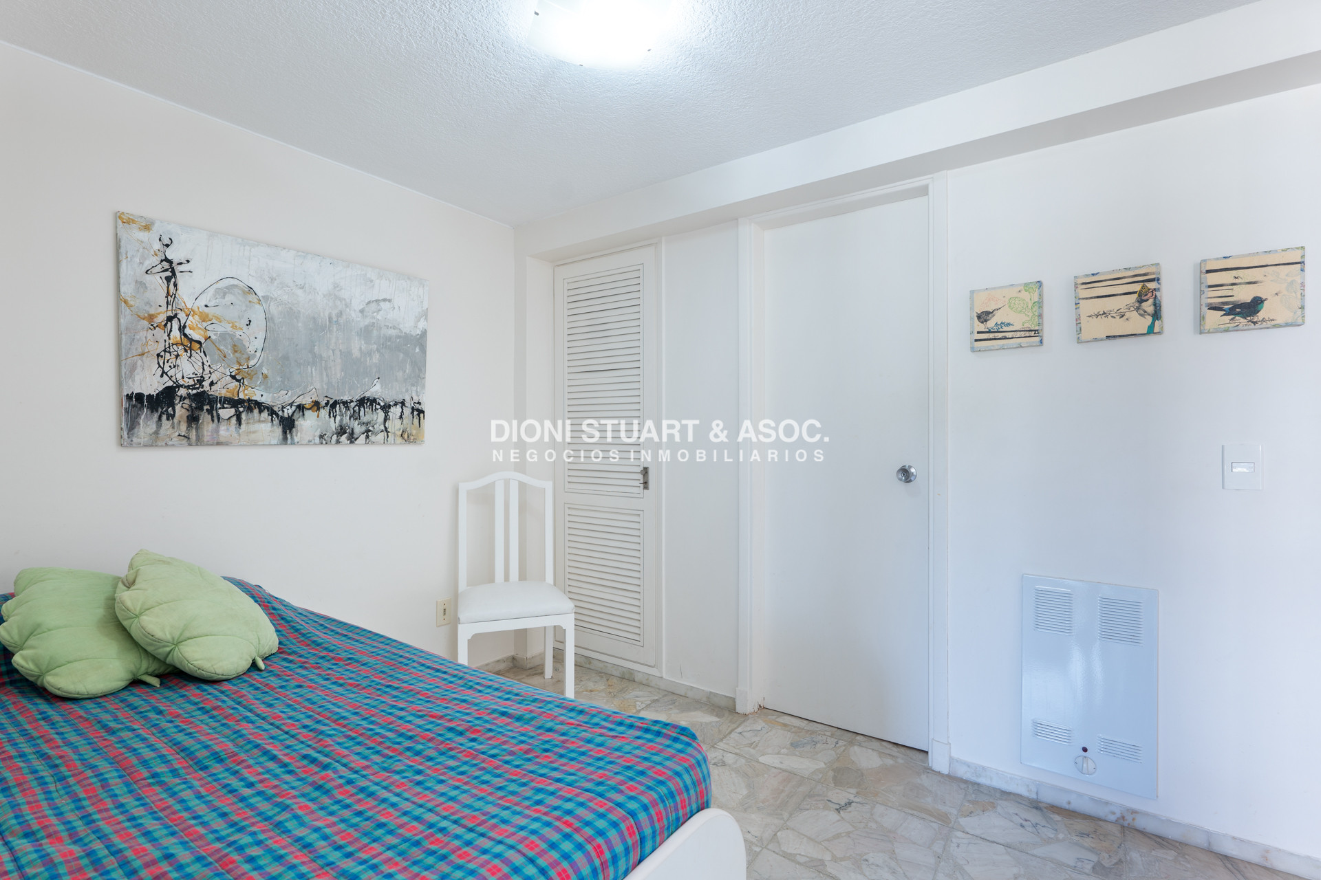Apartamento ID.407 - Oportunidad - Apartamento en Venta - Primera Linea Mansa - 2 Dormitorios y Medio - Reciclado - Complejo Lincoln Center