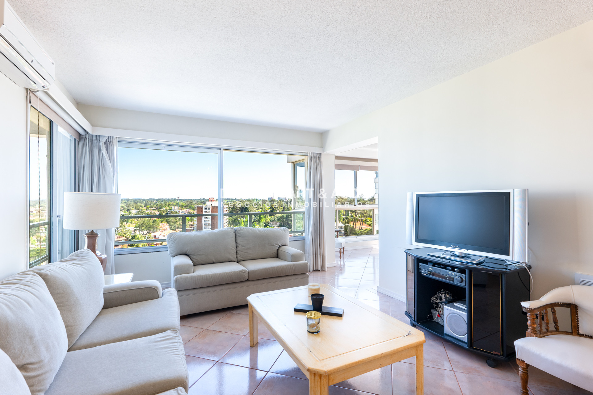 Apartamento ID.812 - Apartamento Frente al Mar en Venta - Torre Jefferson - 2 Dorm y dependencia - Complejo Lincoln Center