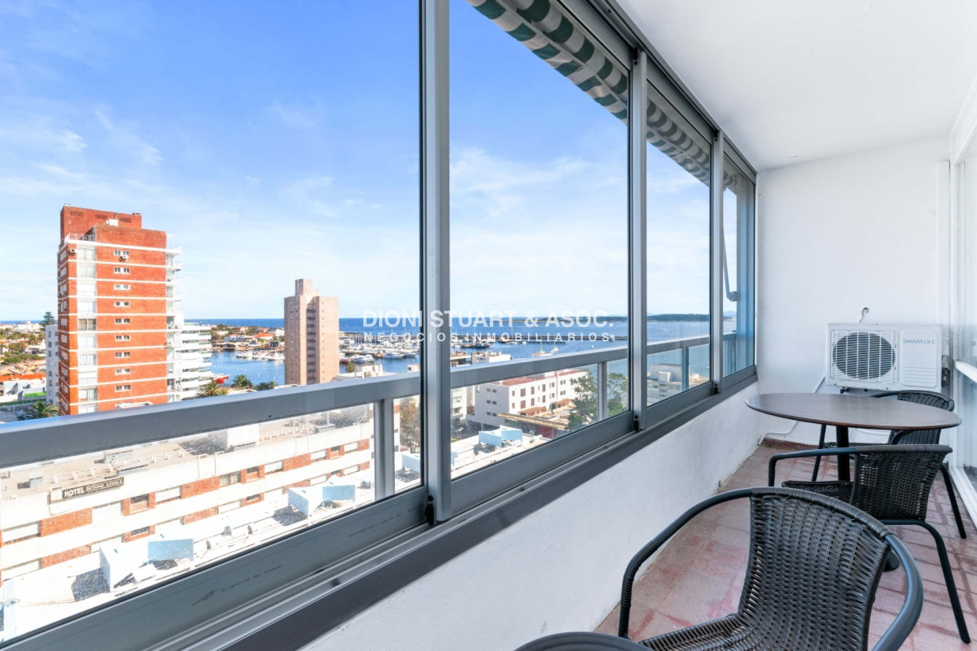 Apartamento ID.507 - Apartamento en Peninsula - 1 Dormitorio - Garage - Vista al Puerto - Reciclado - Piscina y Servicios