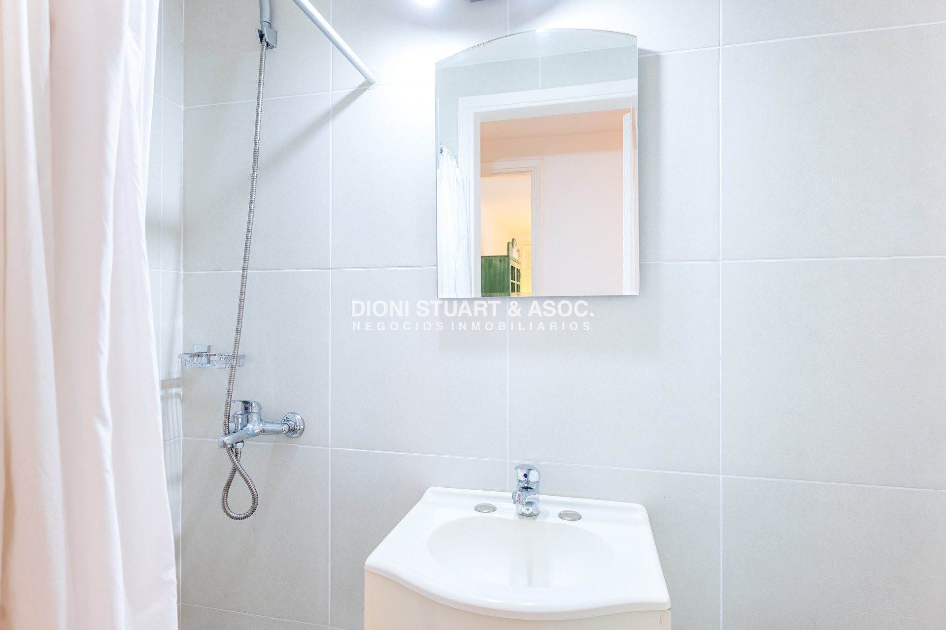 Apartamento ID.741 - DEPARTAMENTO EN PLAYA MANSA - 3 DORMITORIOS Y DEPENDENCIA - RECICLADO - TORRE JEFFERSON - COMPLEJO LINCOLN CENTER