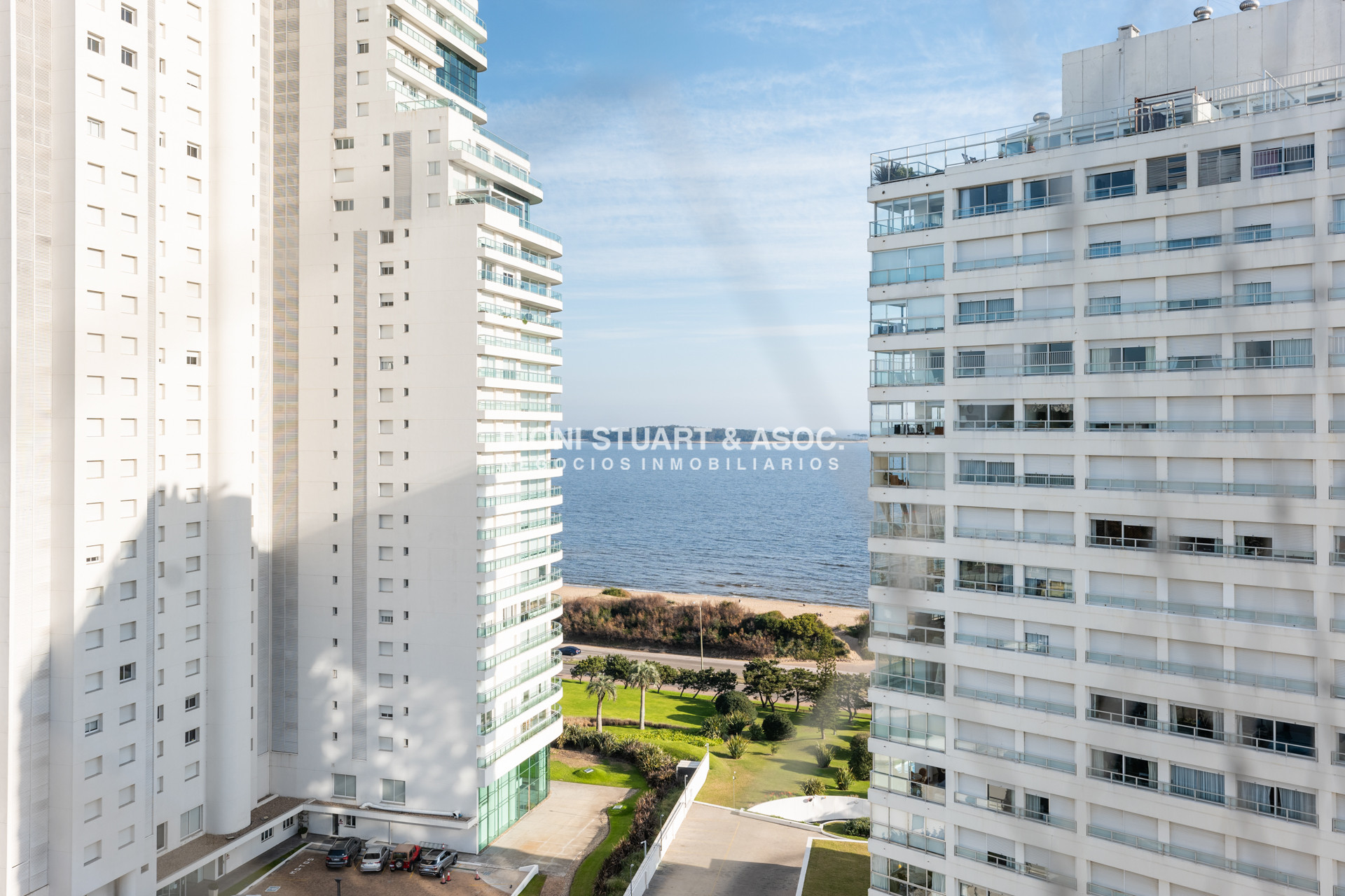 Apartamento ID.727 - ALQUILER ANUAL 3 DORMITORIOS Y 3 BAÑOS - COMPLEJO LINCOLN CENTER - TODOS LOS AMENITIES