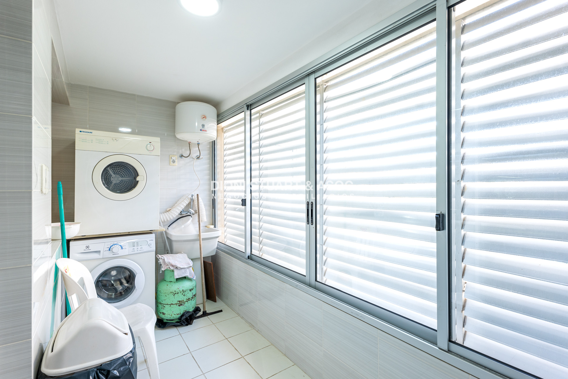 Apartamento ID.741 - DEPARTAMENTO EN PLAYA MANSA - 3 DORMITORIOS Y DEPENDENCIA - RECICLADO - TORRE JEFFERSON - COMPLEJO LINCOLN CENTER