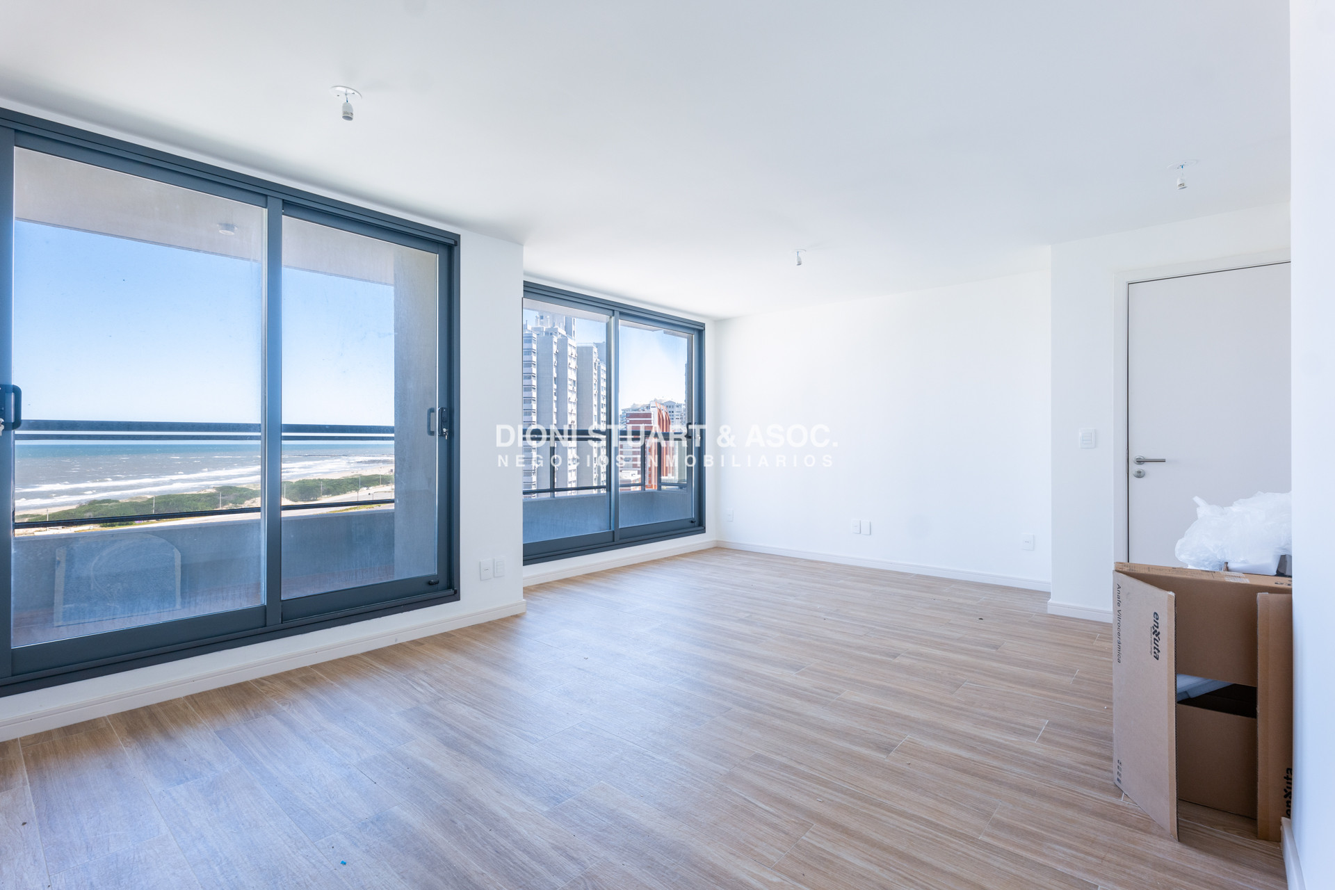 Apartamento ID.868 - APARTAMENTO A ESTRENAR EN PLAYA BRAVA PUNTA DEL ESTE - 2 DORMITORIOS - EDIF. SIGLO SOL II - BAJAS EXPENSAS
