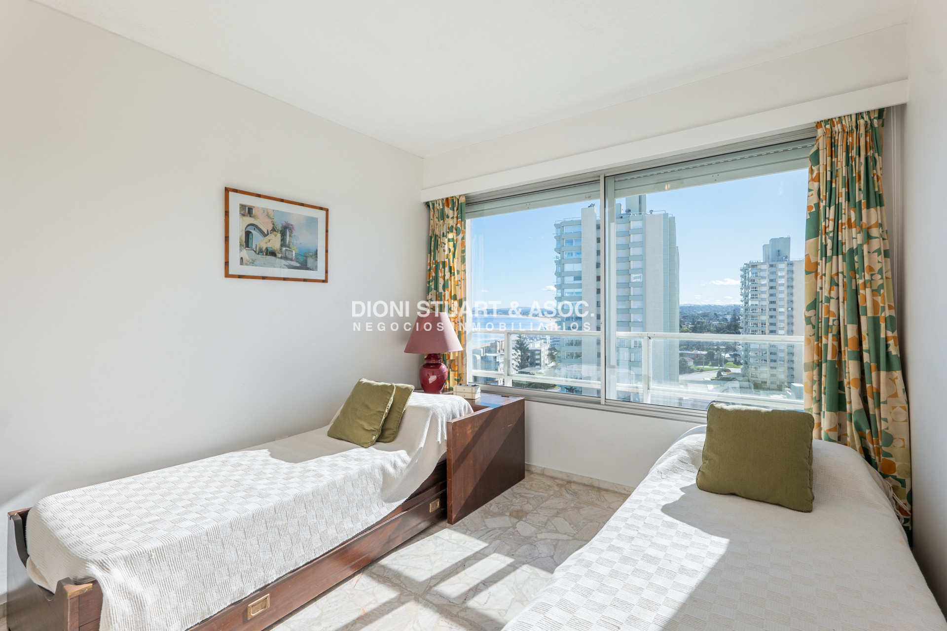 Apartamento ID.690 - APARTAMENTO DE 3 DORMITORIOS FRENTE AL MAR EN ALQUILER COMPLEJO LINCOLN CENTER TORRE WASHINGTON