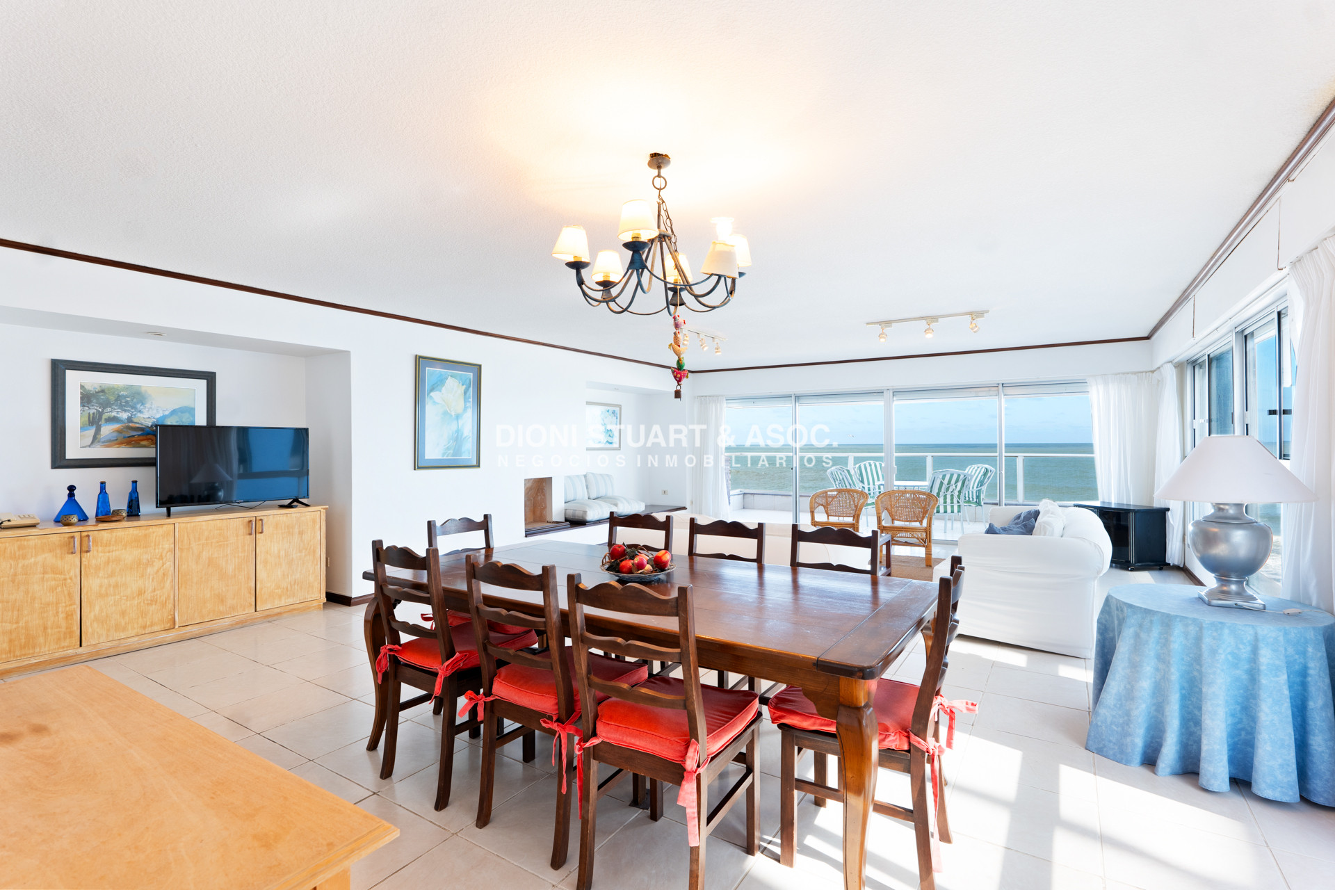 Apartamento ID.748 - Edificio Carmel - Apartamento de 3 Dorm y Dependencia - Punta del Este