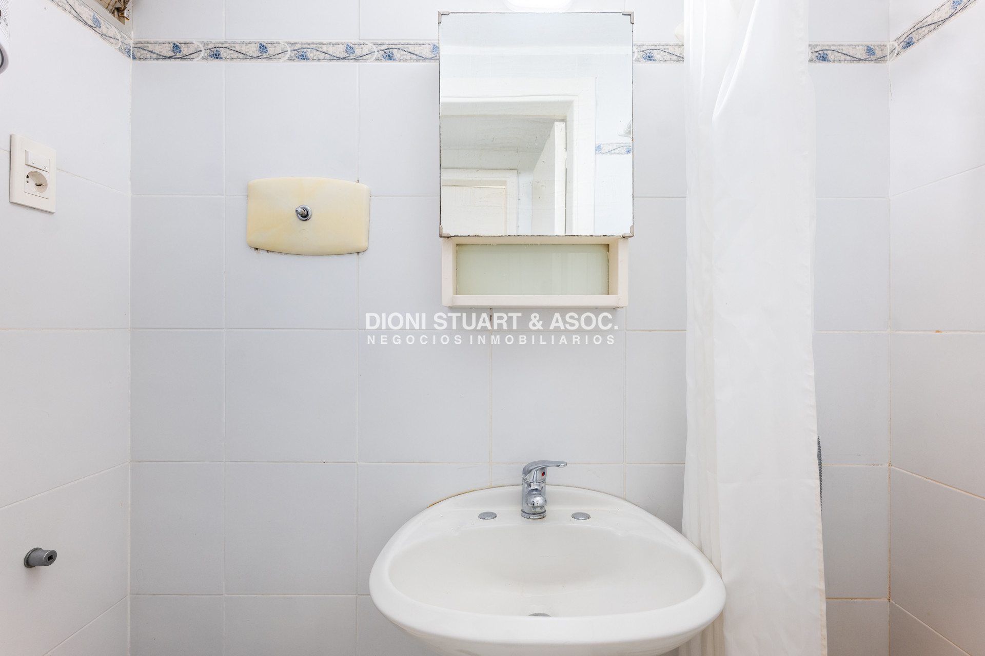 Apartamento ID.768 - DEPARTAMENTO EN VENTA FRENTE AL MAR EN TORRE JEFFERSON - 3 DORMITORIOS + DEPENDENCIA -  RECICLADO - COMPLEJO LINCOLN CENTER