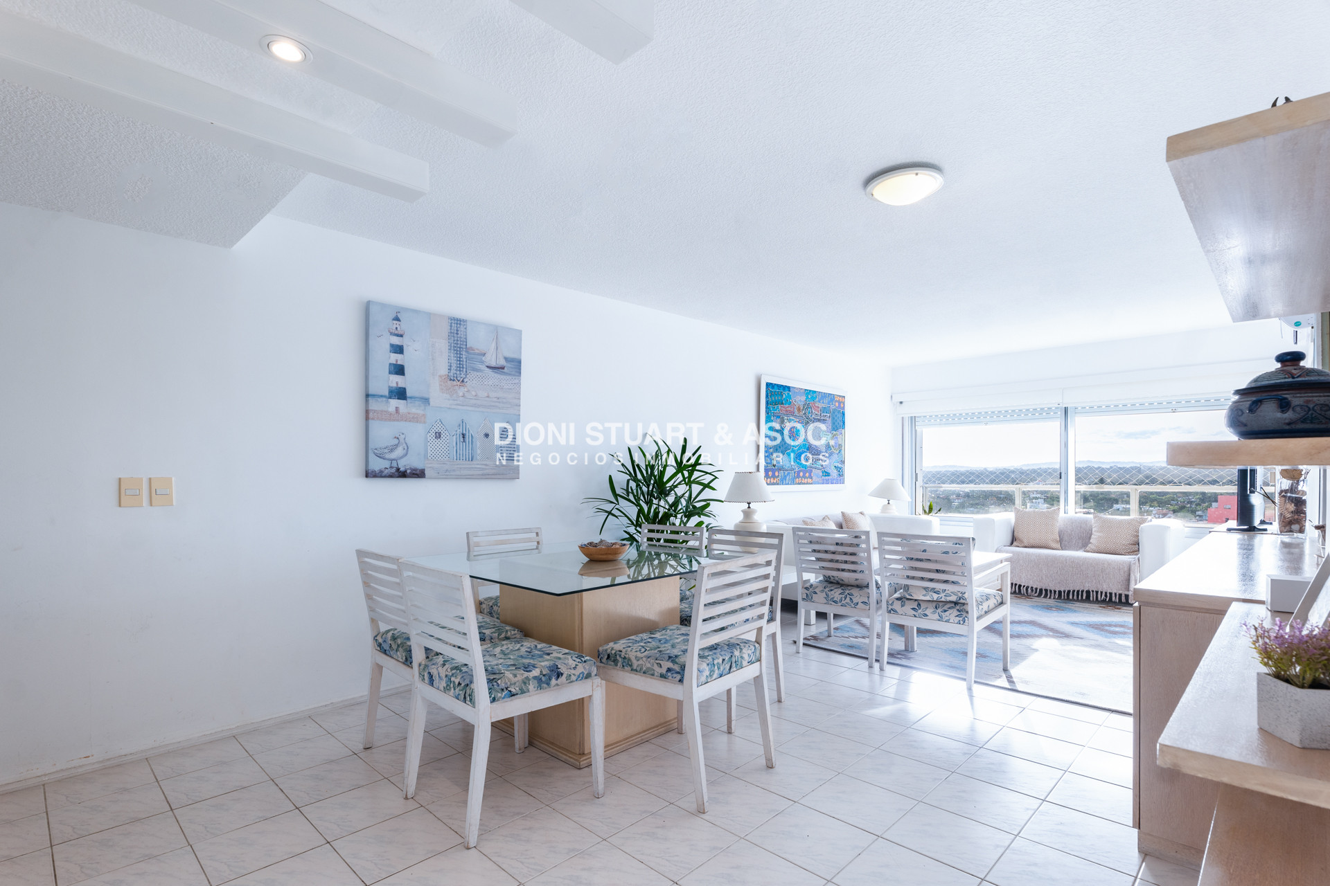 Apartamento ID.953 - APARTAMENTO EN VENTA FRENTE AL MAR 2 DORMITORIOS + DEPENDENCIA - COMPLEJO LINCOLN CENTER - PLAYA MANSA