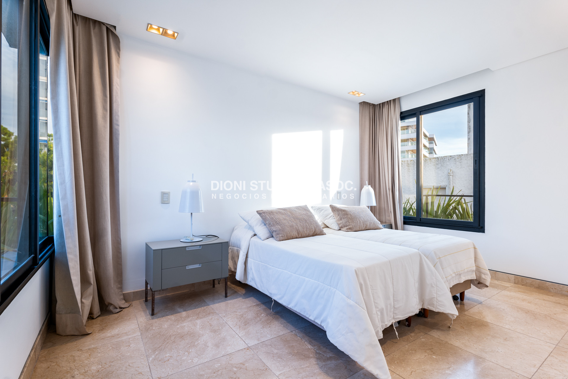 Apartamento ID.905 - LE BLEU - DEPARTAMENTO FRENTE AL PUERTO PENT HOUSE - 3 DORM EN SUITES + DEP.