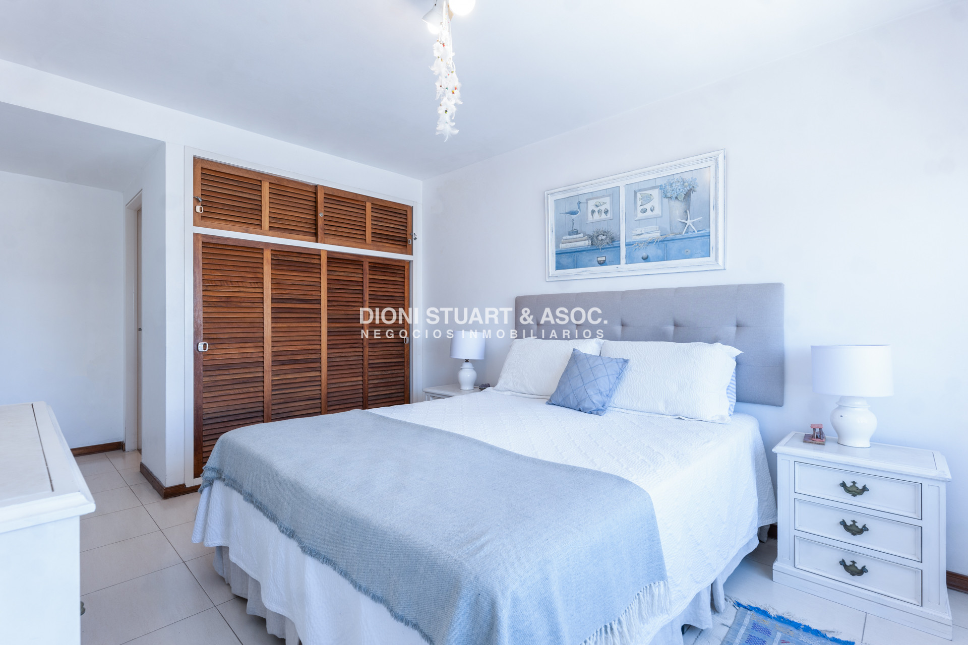 Apartamento ID.1158 - VENTA APARTAMENTO EN PENINSULA 2 DORMITORIOS RECICLADO VISTA AL MAR -  TORRE DEL SOL