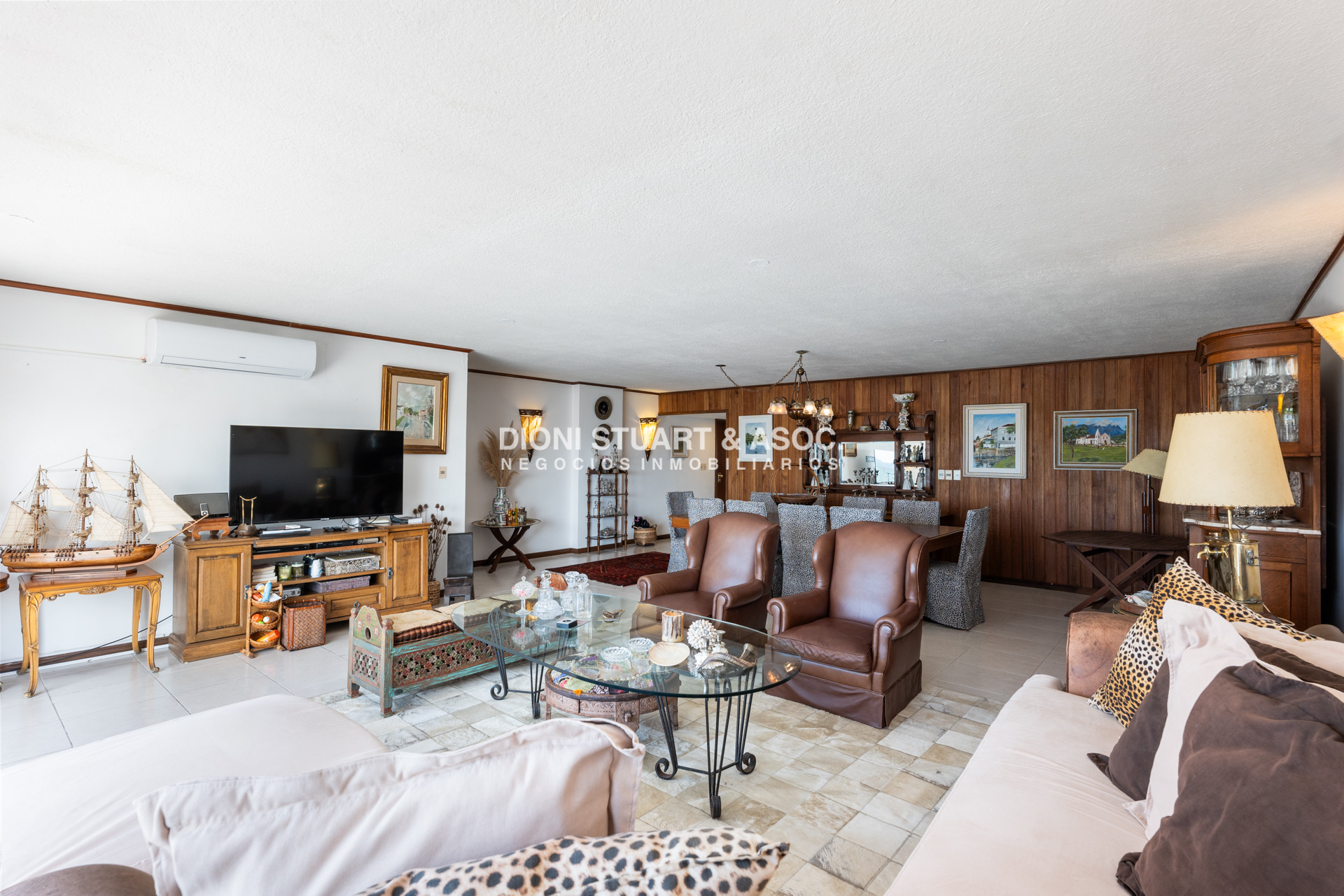 Apartamento ID.750 - Pent House En Peninsula - Edificio Carmel - 3 Dorm y Dep. 
