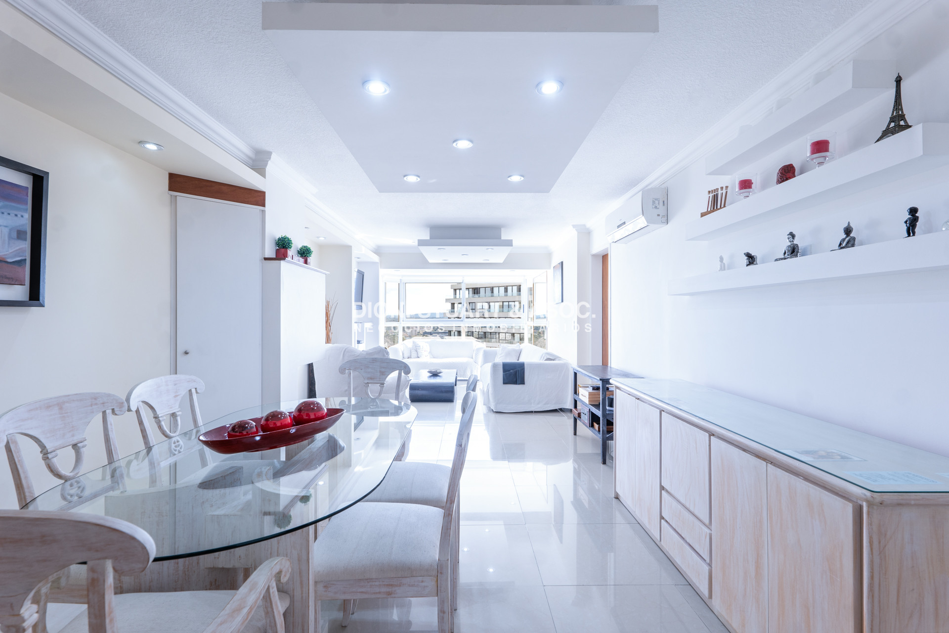 Apartamento ID.1047 - VENTA APARTAMENTO 2 DORMITORIOS ROOSEVELT RECICLADO - LA MEJOR ORIENTACIÓN SOLAR - PARQUEMAR ROOSEVELT