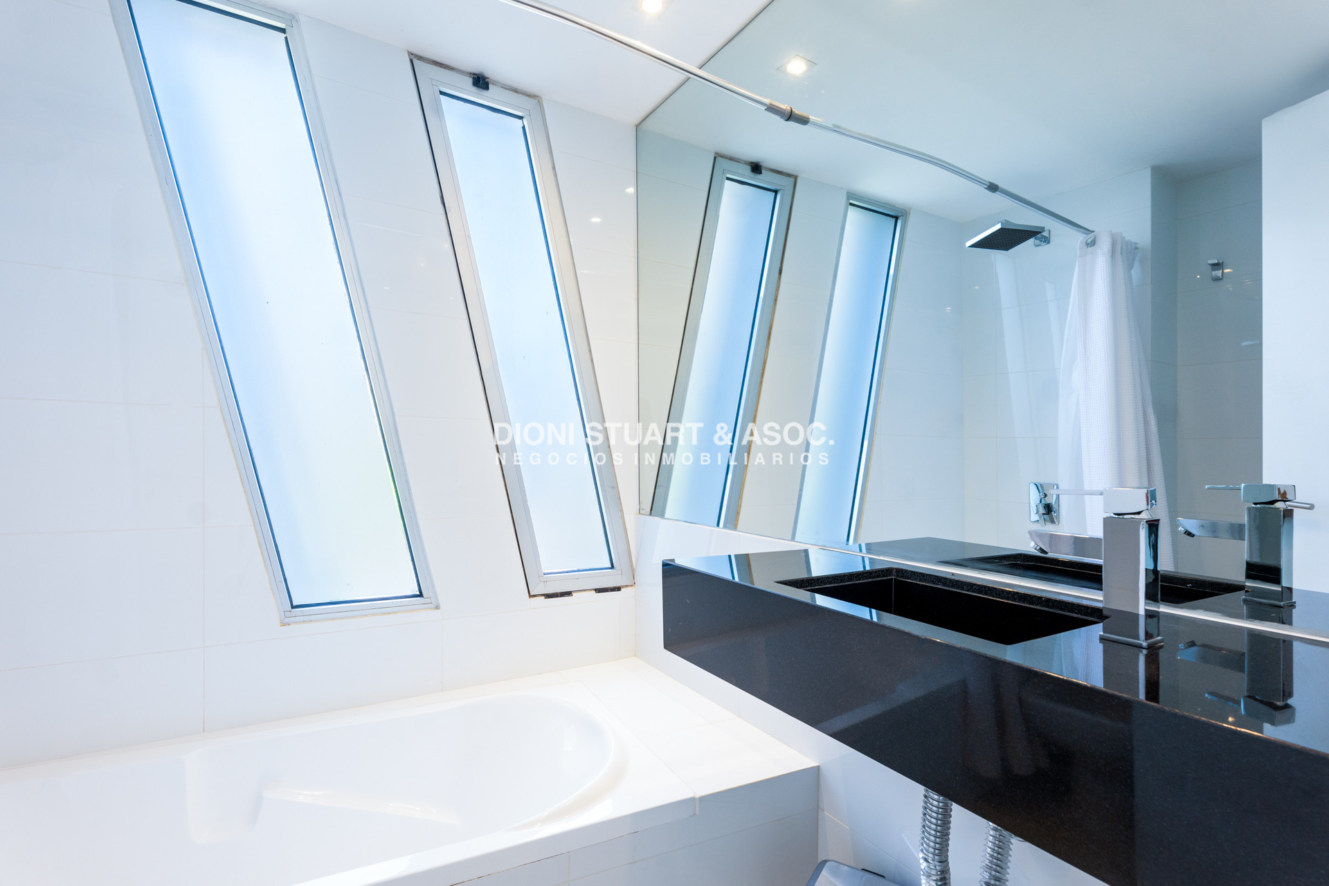 Apartamento ID.852 - Bikini Beach - Apto de 2 Dorm en Suite + Toilette