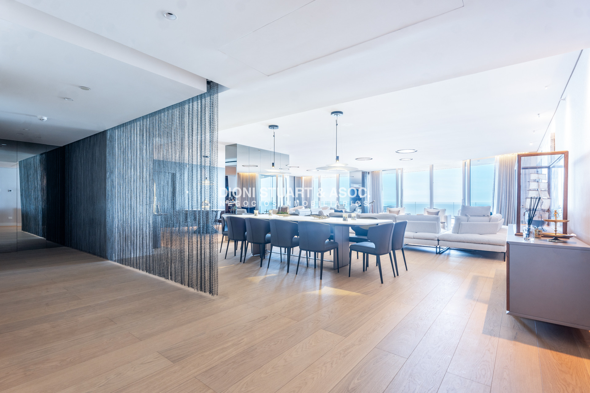 Apartamento ID.1121 - TRUMP UNIFICADO - 4 SUITES + DEPENDENCIA