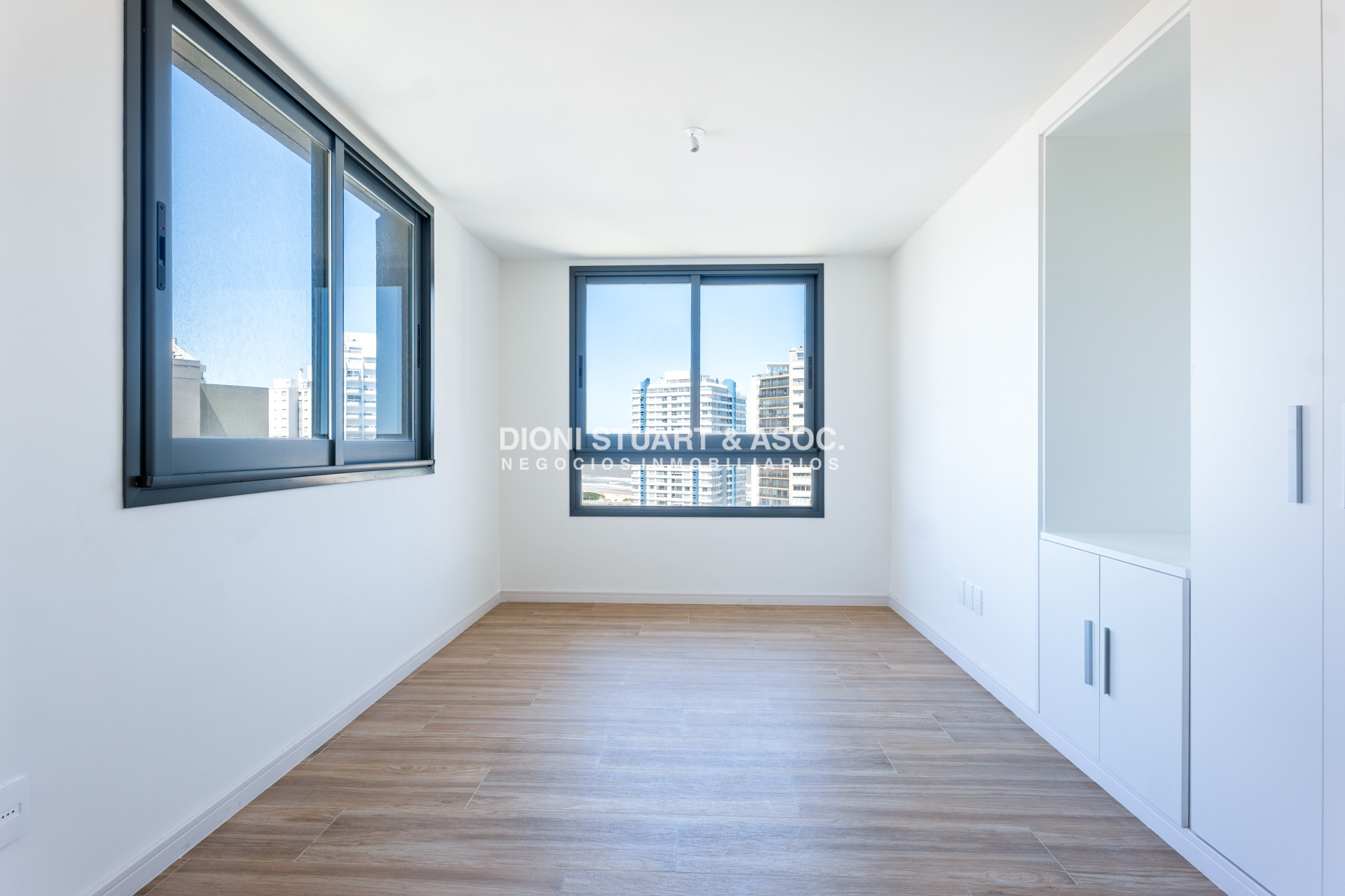 Apartamento ID.871 - APARTAMENTO A ESTRENAR EN PLAYA BRAVA PUNTA DEL ESTE - 1 DORMITORIO - EDIF. SIGLO SOL II - BAJAS EXPENSAS