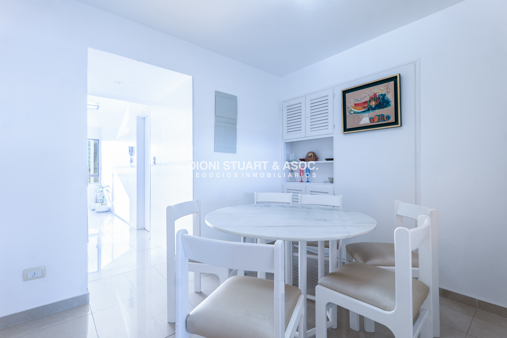 Apartamento ID.1054 - VENTA APARTAMENTO 4 DORMITORIOS RECICLADO - PLAYA BRAVA - PARQUEMAR CENTER 