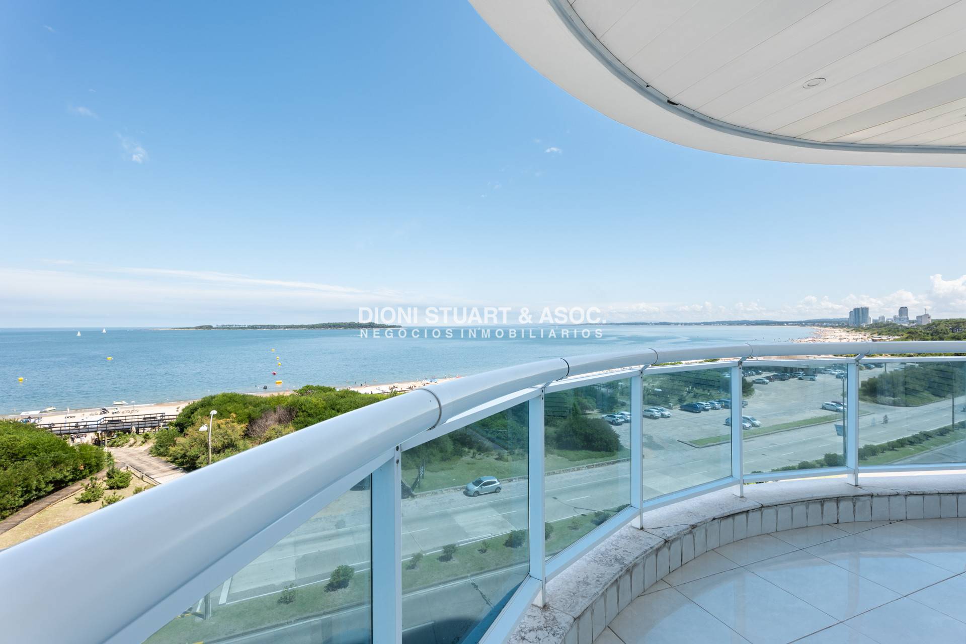 Apartamento ID.631 - MILLENIUM TOWER ESQUINERO EN VENTA - 3 DORM EN SUITE + DEP. 