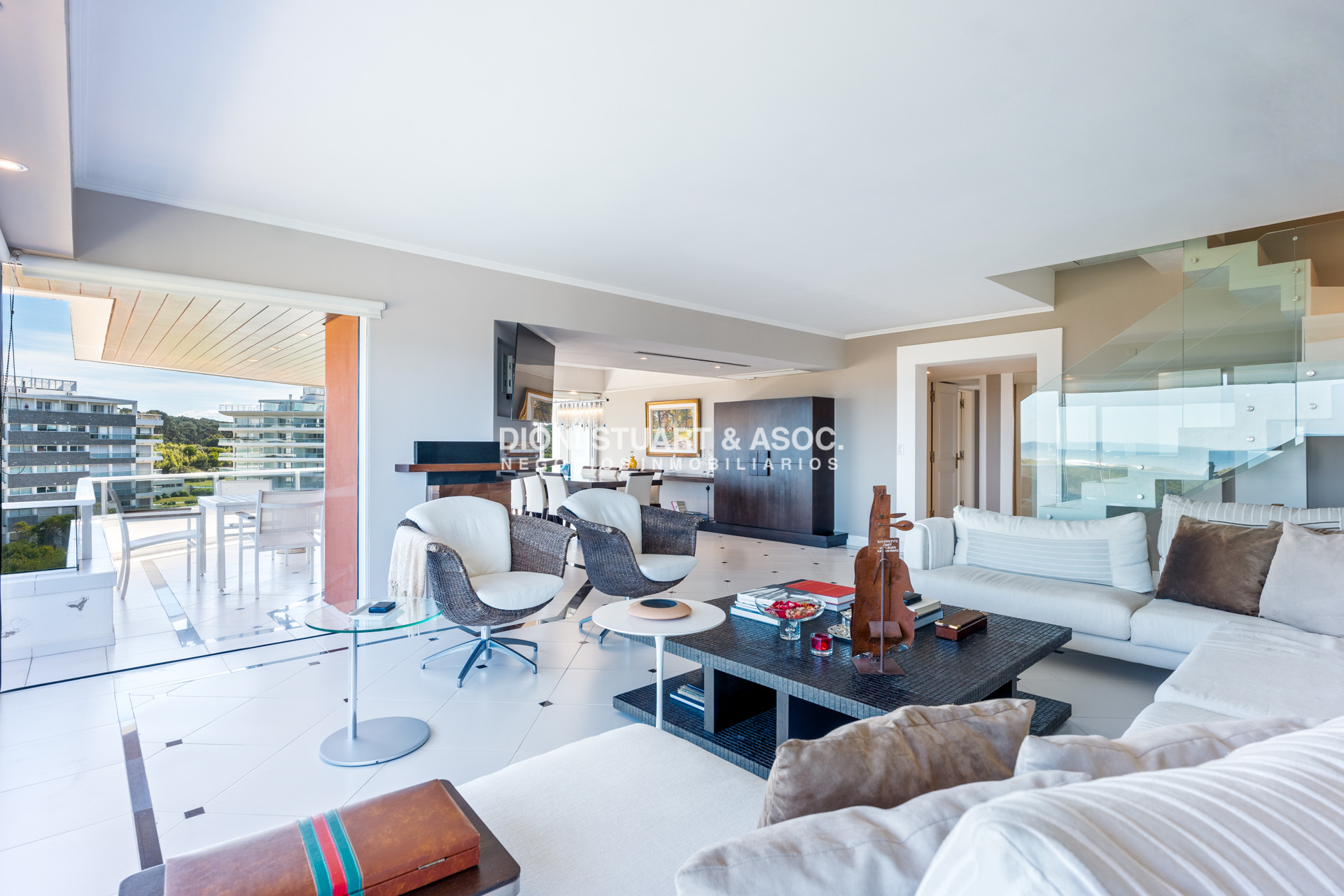 Apartamento ID.757 - PENT HOUSE EN VENTA PRIMERA LINEA BRAVA - EDIF. AGUAS AZULES - 5 DORM EN SUITE