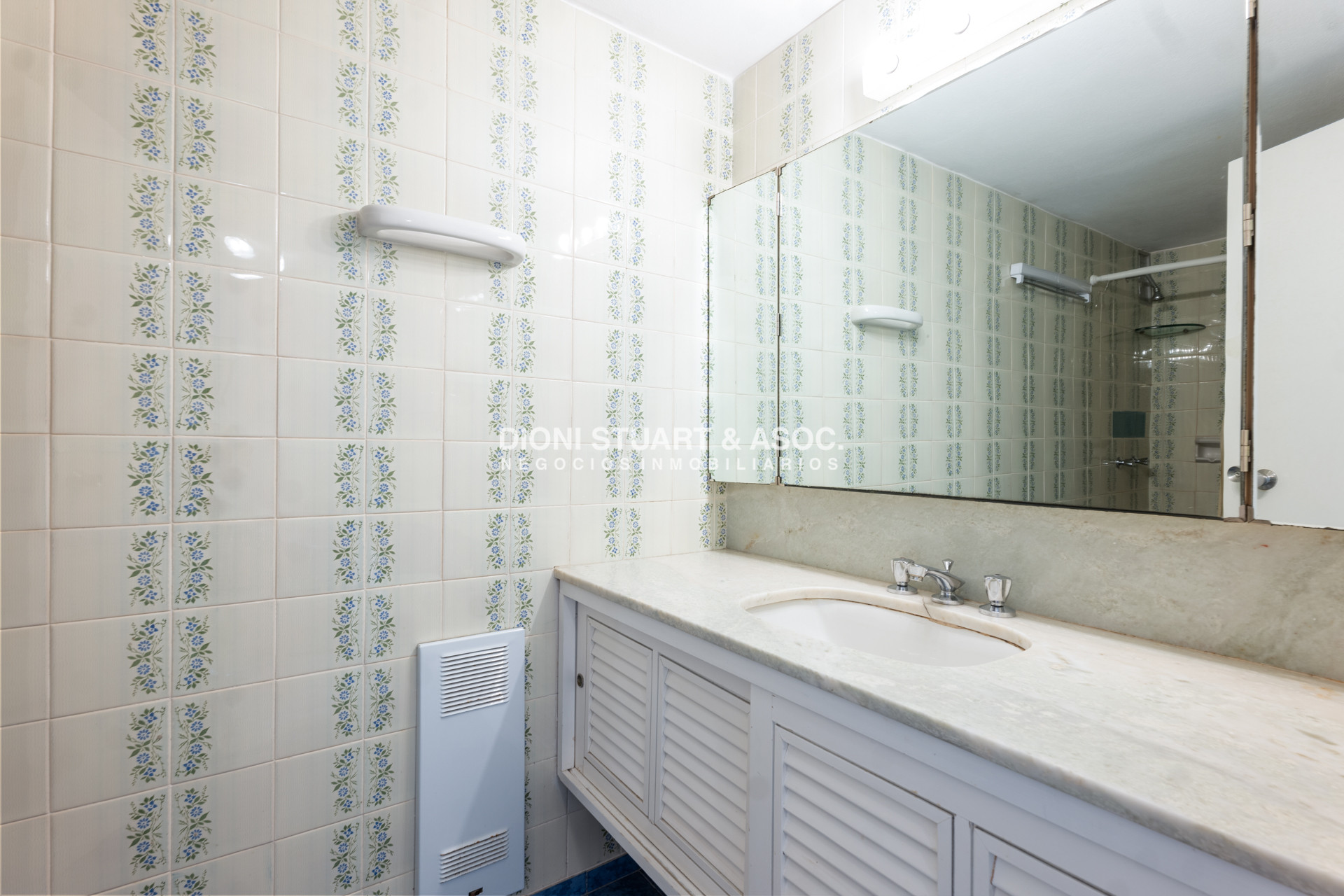 Apartamento ID.1046 - VENTA APARTAMENTO 2 DORMITORIOS Y MEDIO - PLAYA MANSA - COMPLEJO LINCOLN CENTER