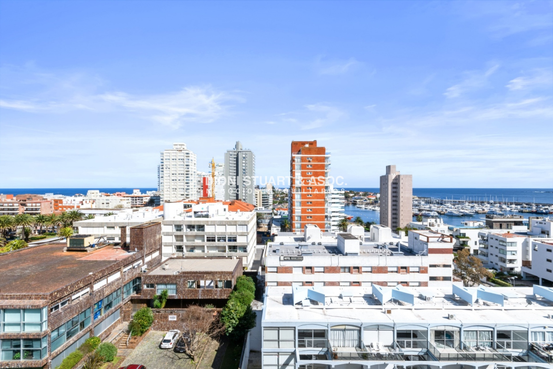 Apartamento ID.507 - Apartamento en Peninsula - 1 Dormitorio - Garage - Vista al Puerto - Reciclado - Piscina y Servicios