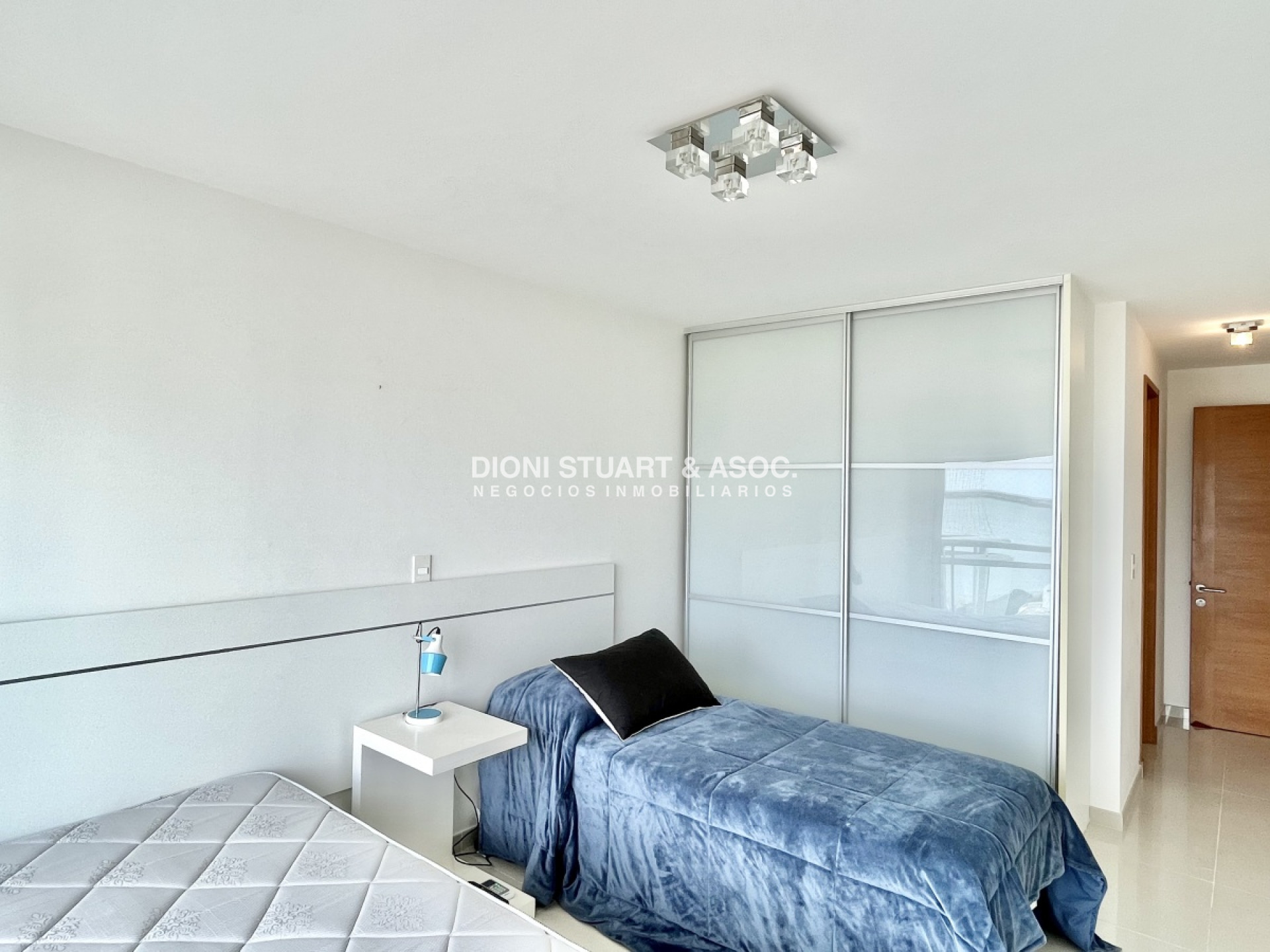 Apartamento ID.417 - DEPARTAMENTO EN PLAYA MANSA EN VENTA - SUNRISE - 3 DORM EN SUITE + DEP.