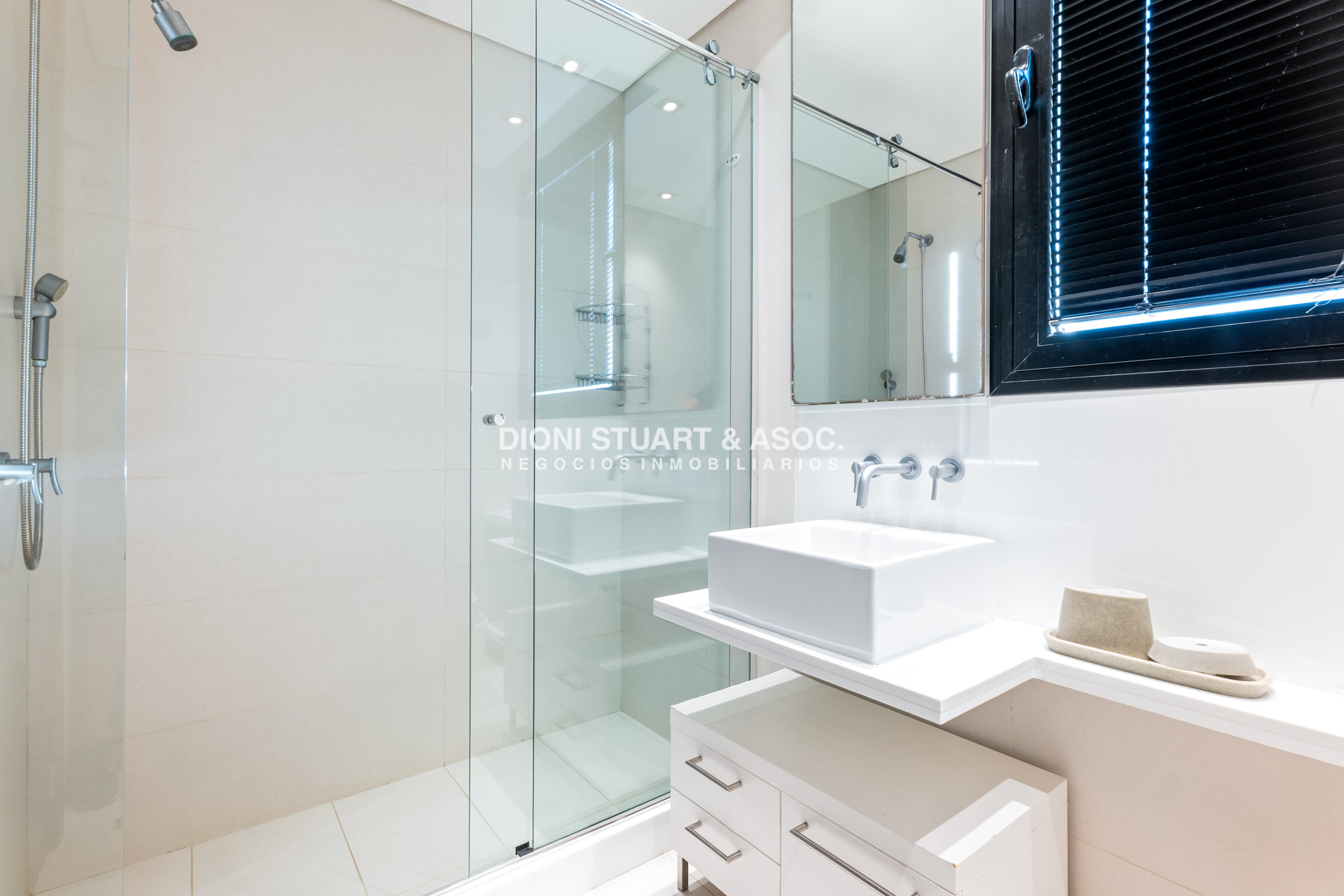 Apartamento ID.905 - LE BLEU - DEPARTAMENTO FRENTE AL PUERTO PENT HOUSE - 3 DORM EN SUITES + DEP.