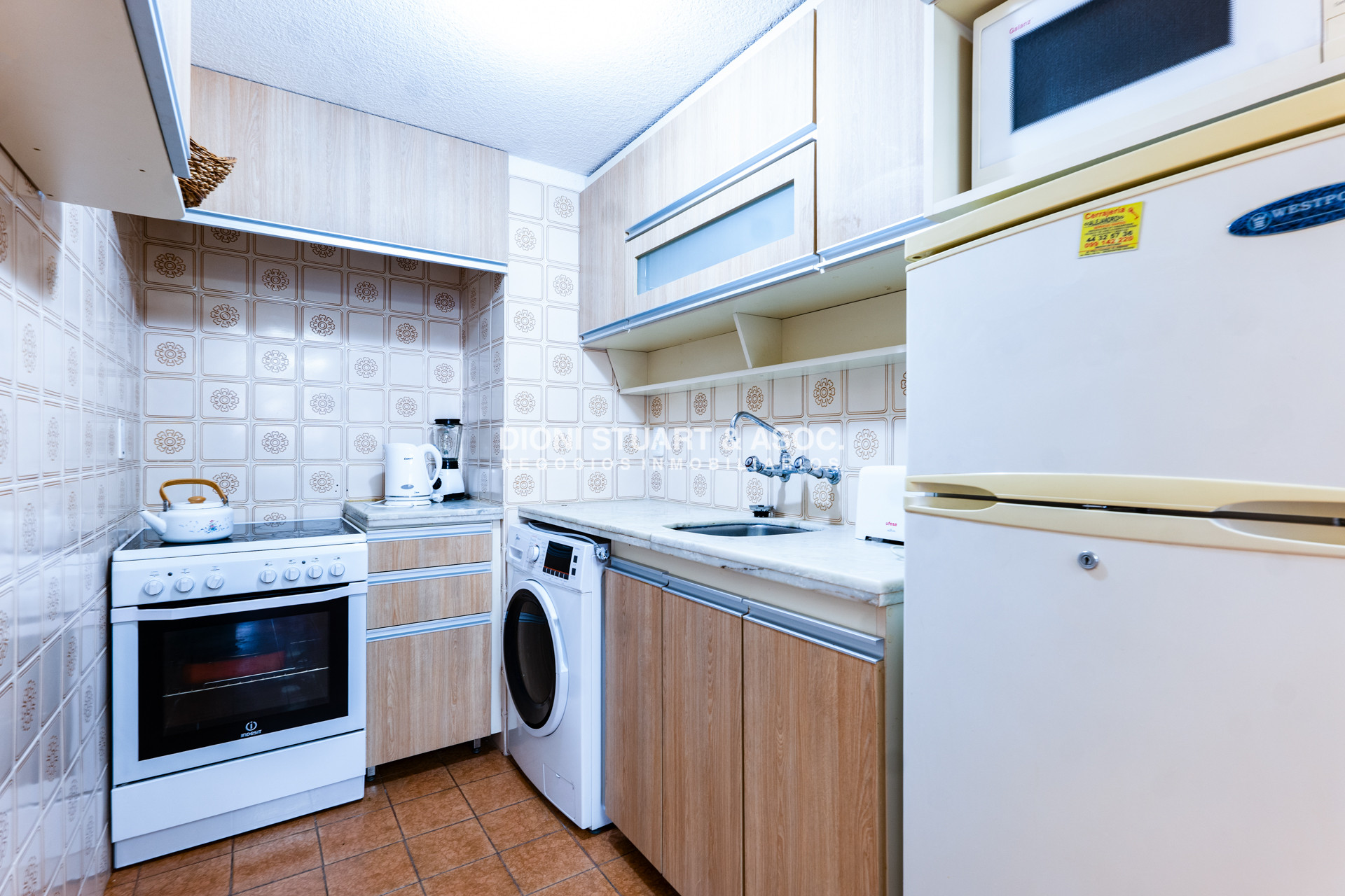 Apartamento ID.15 - Apartamento en Venta - Playa Mansa - Torre Jefferson - 1 Dorm y Medio