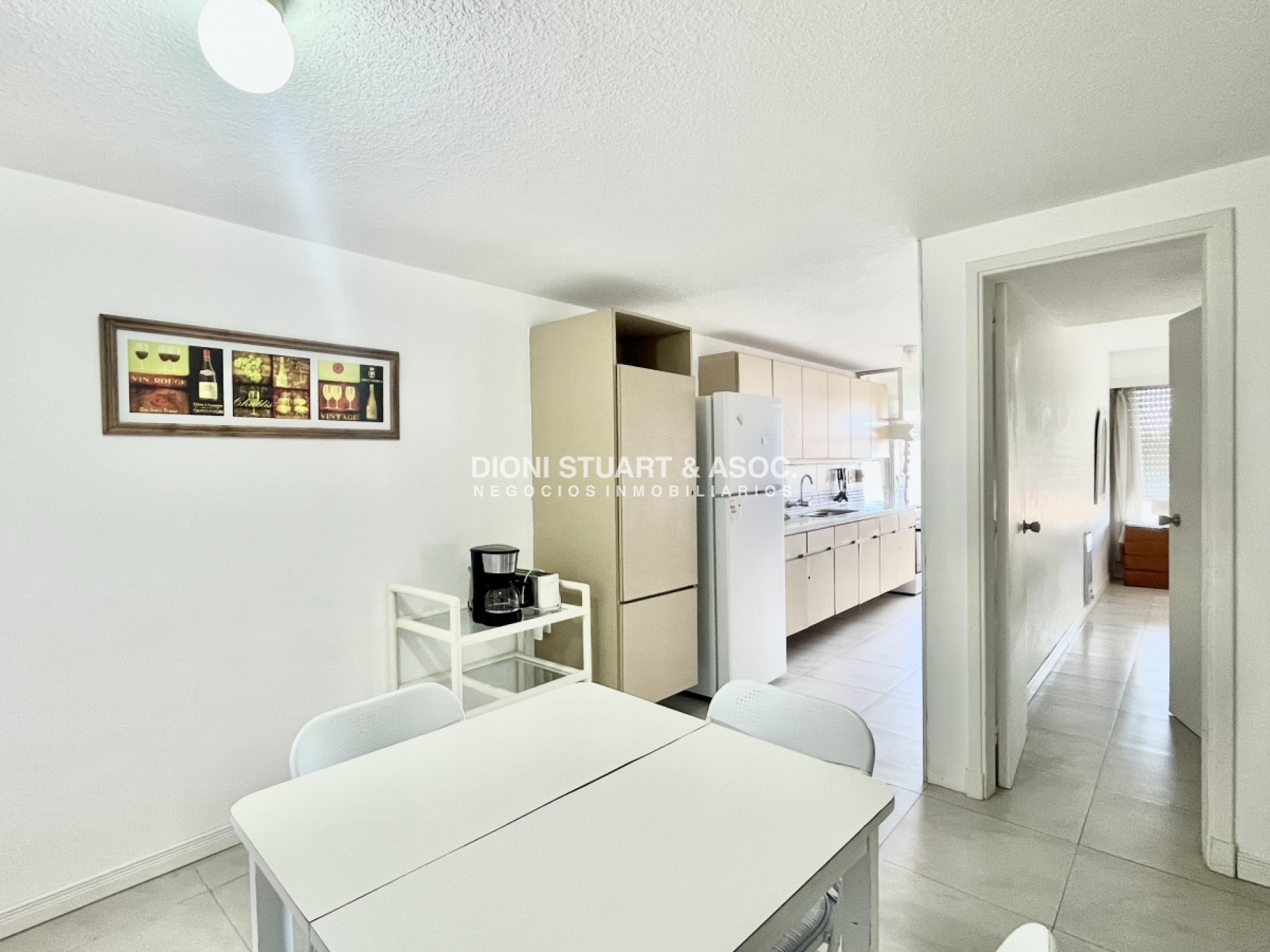 Apartamento ID.319 - Complejo Lincoln Center - En Venta - 2 Dorm + Dependencia - Playa Mansa