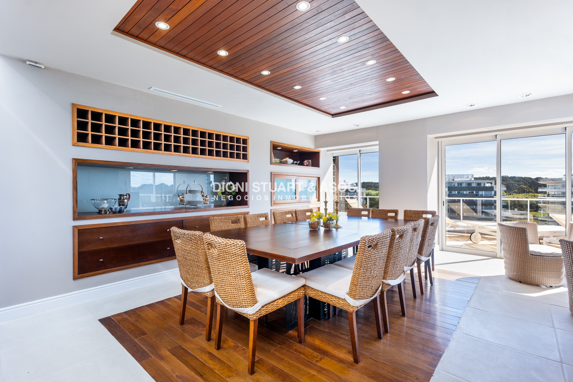 Apartamento ID.757 - PENT HOUSE EN VENTA PRIMERA LINEA BRAVA - EDIF. AGUAS AZULES - 5 DORM EN SUITE