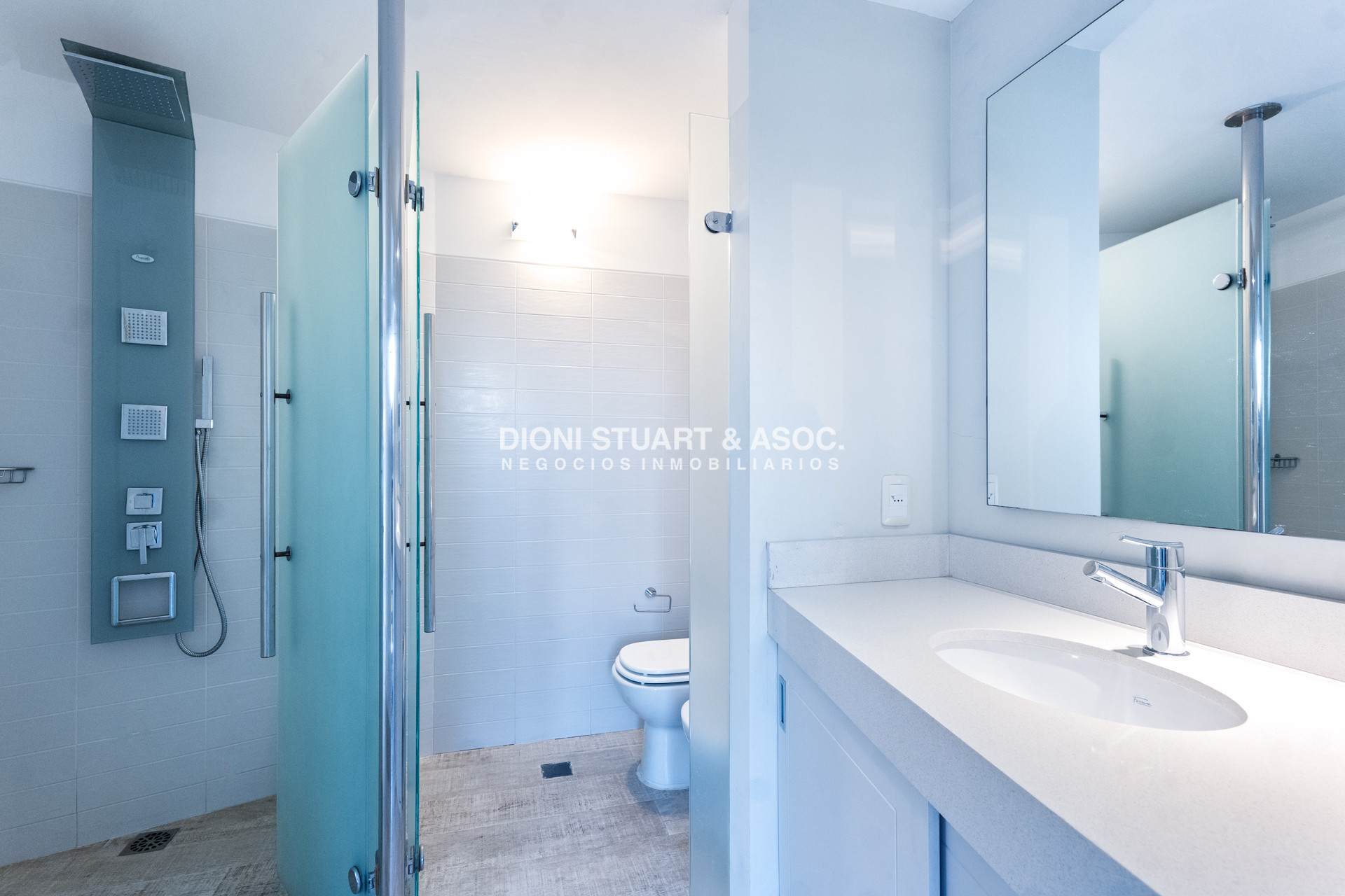 Apartamento ID.1055 - VENTA APARTAMENTO 6 DORMITORIOS - TEQUENDAMA I - PENT HOUSE DUPLEX - PLAYA MANSA 
