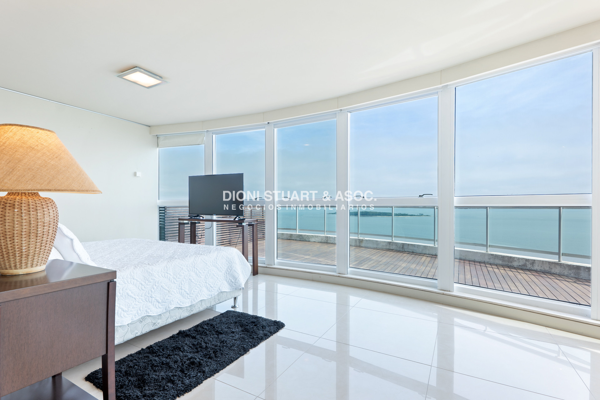 Apartamento ID.223 - TORRE AQUARELA - PENT HOUSE TRIPLEX - ESQUINA PUNTA BALLENA