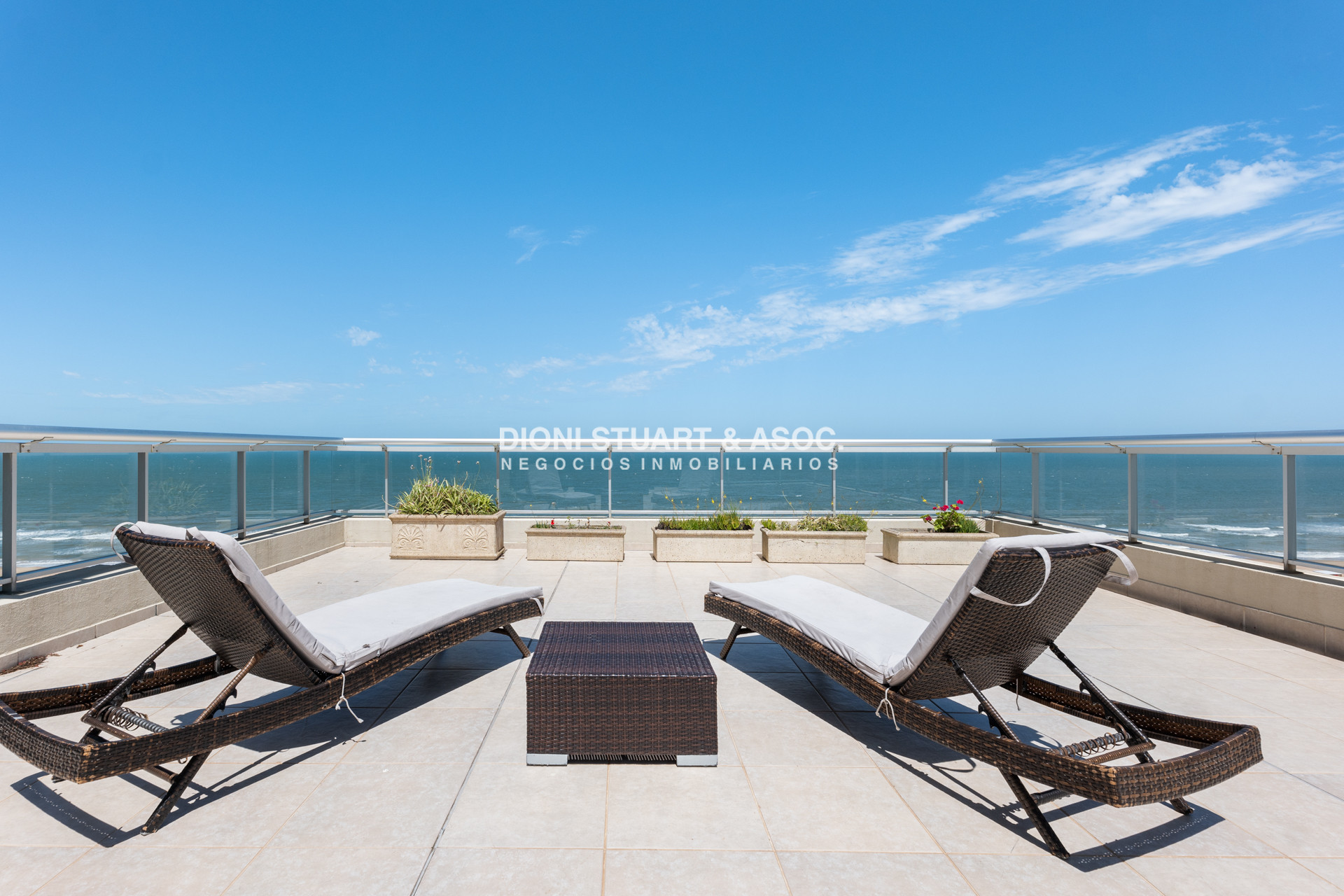 Apartamento ID.839 - Torre Lobos Esquinero - 3 Dorm en suite + Dep.