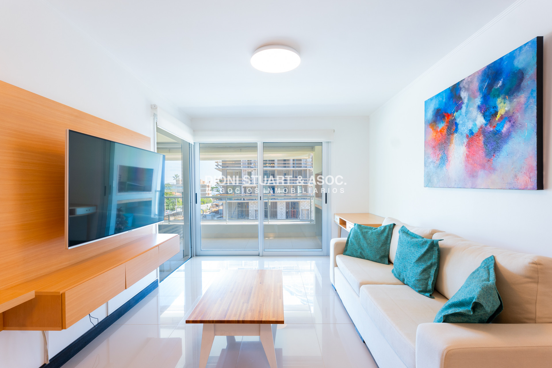 Apartamento ID.821 - APARTAMENTO EN VENTA EN PLAYA MANSA DE 2 DORMITORIOS CON PARRILLERO