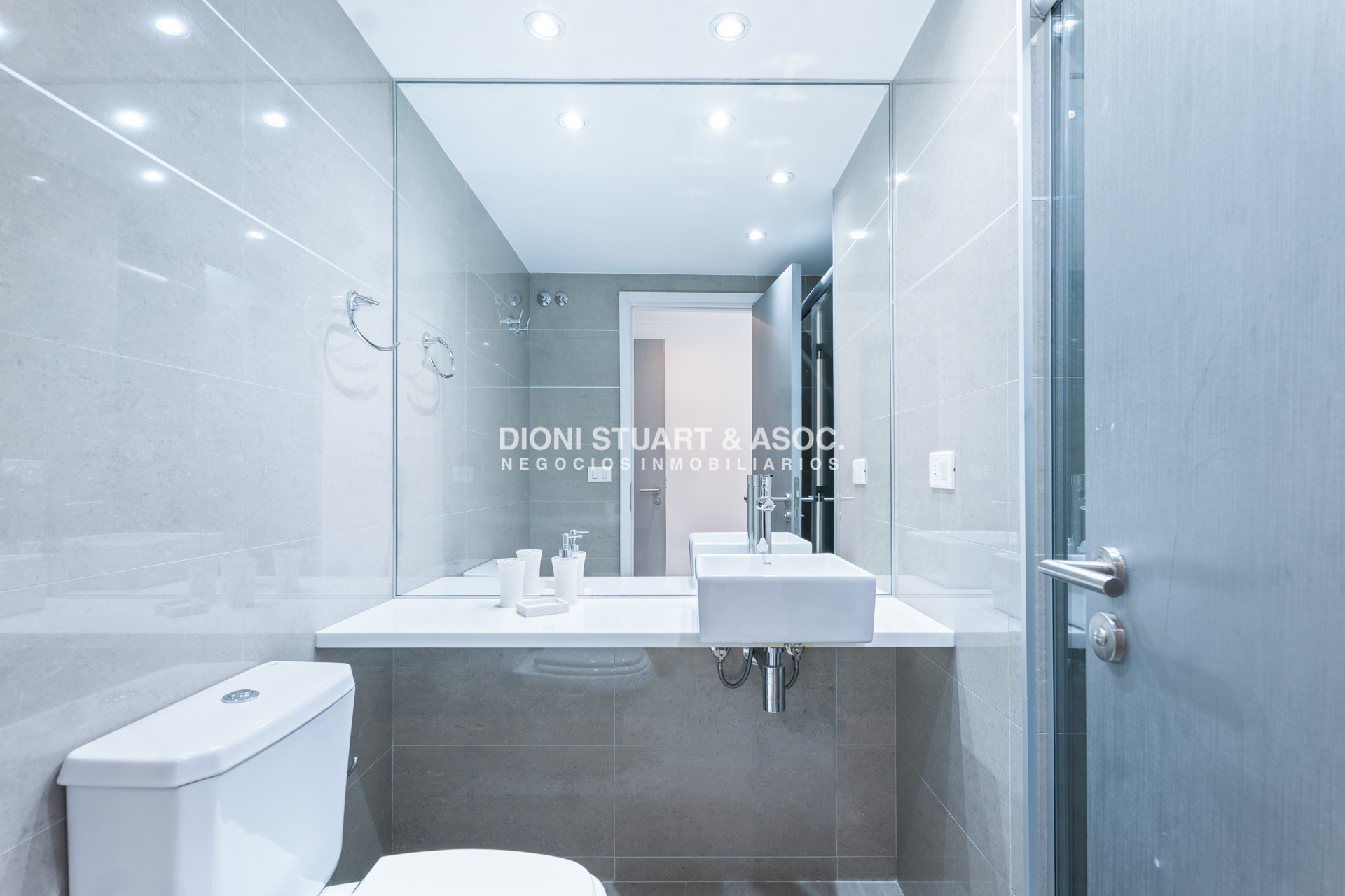 Apartamento ID.1114 - VENTA APARTAMENTO 3 DORMITORIOS EN SUITE - ALEXANDER BOULEVARD ESQUINERO 