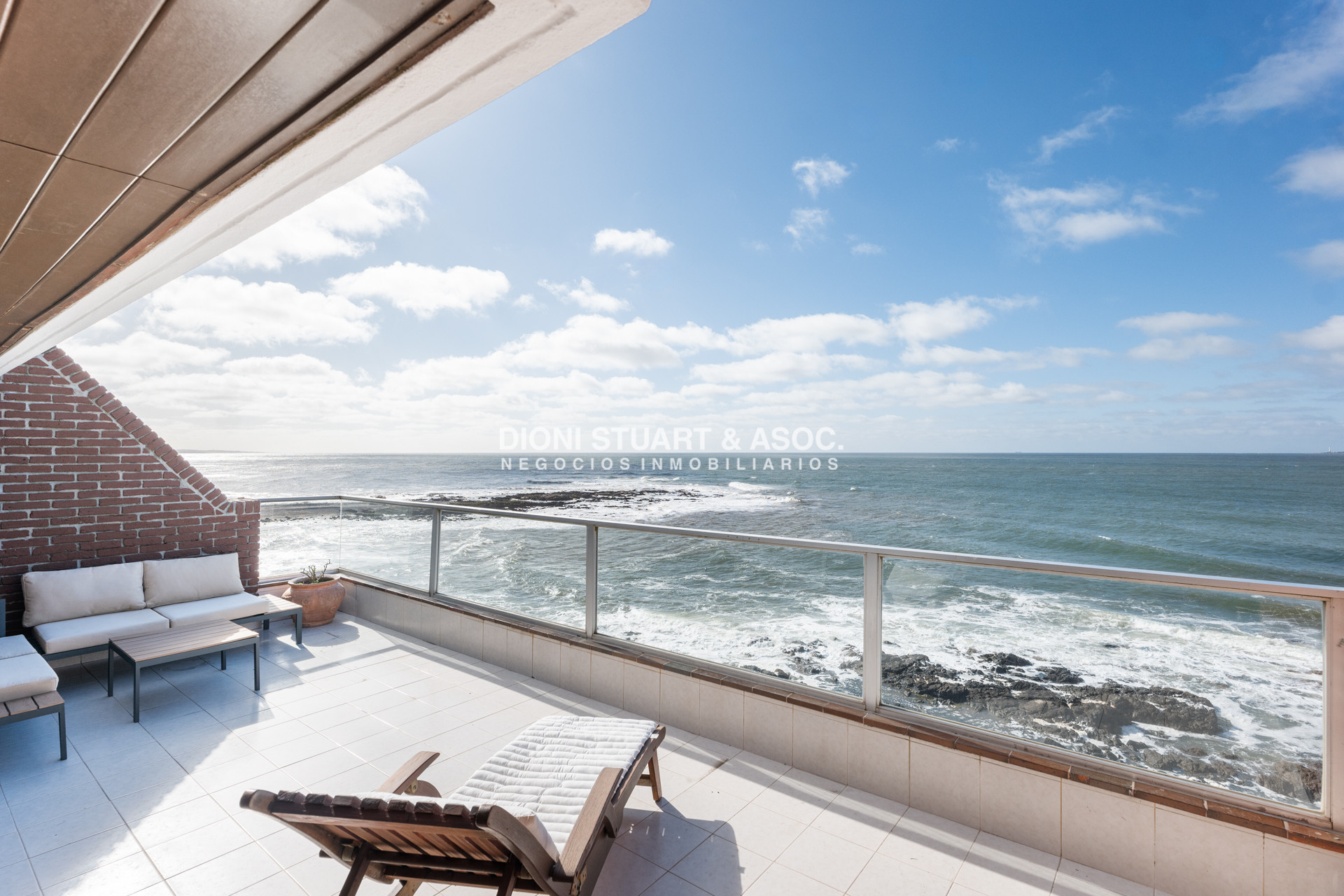 Apartamento ID.750 - Pent House En Peninsula - Edificio Carmel - 3 Dorm y Dep. 