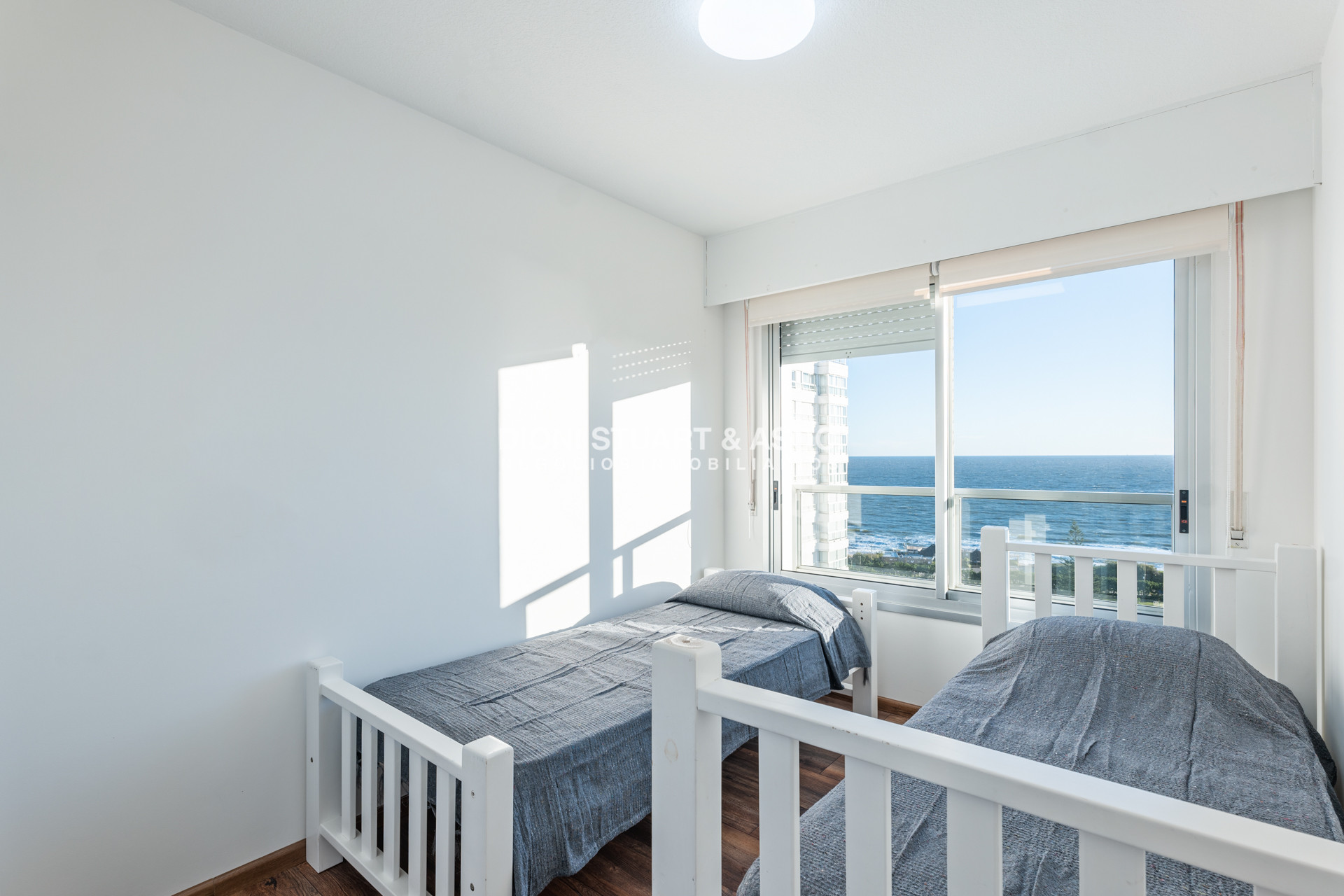Apartamento ID.656 - Alquiler Anual -  2 Dormitorios - Sol y Amenities - Complejo Lincoln Center