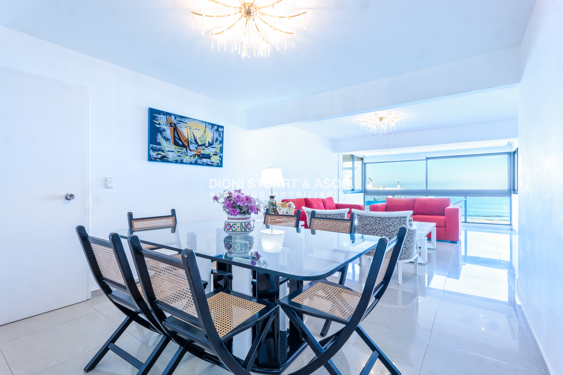 Apartamento ID.1054 - VENTA APARTAMENTO 4 DORMITORIOS RECICLADO - PLAYA BRAVA - PARQUEMAR CENTER 