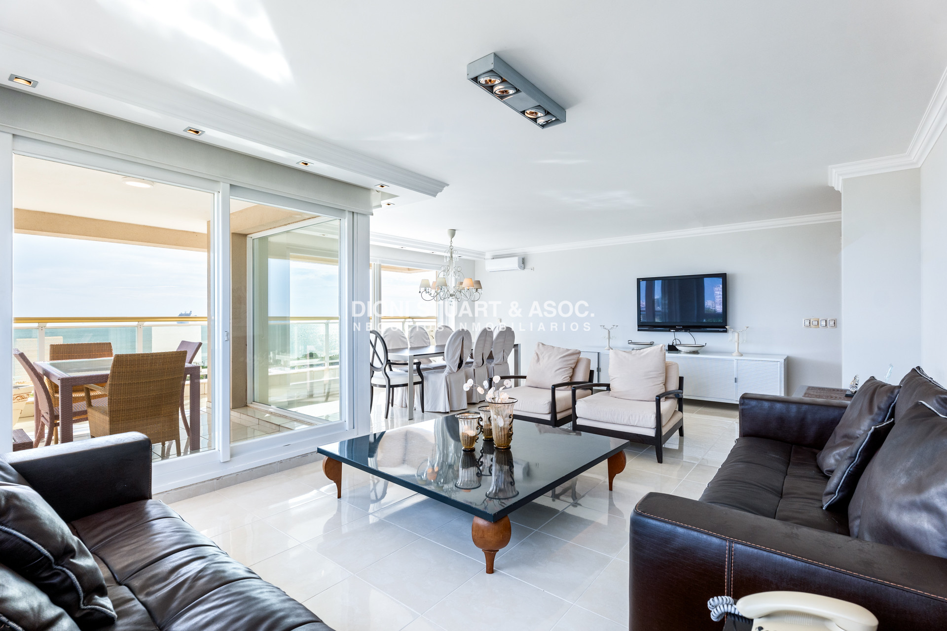 Apartamento ID.902 - DEPARTAMENTO EN VENTA EN LE JARDIN - ESQUINERO - 3 DORMITORIOS EN SUITE