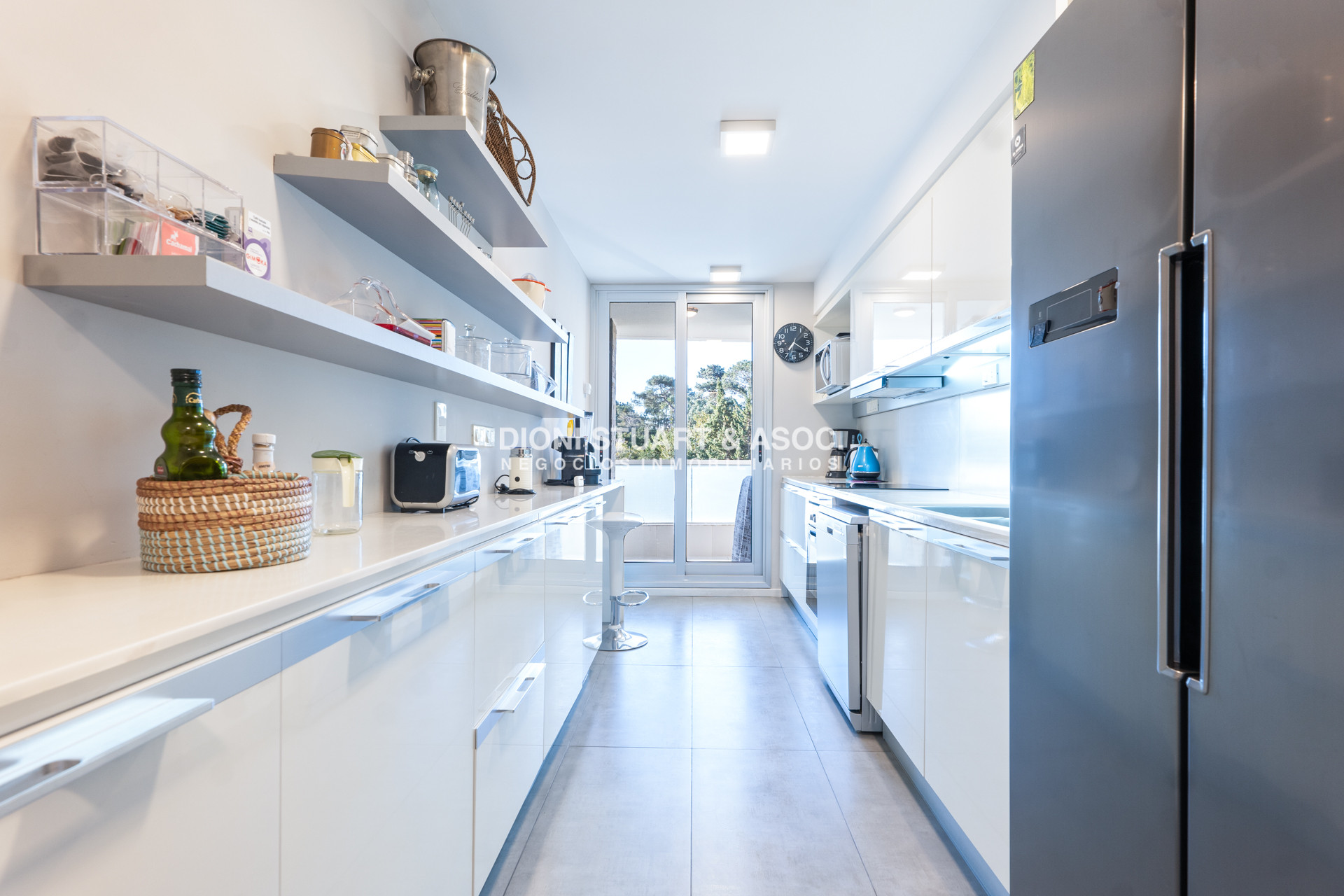 Apartamento ID.1017 - APARTAMENTO EN VENTA - PLAYA MANSA - LUMIERE - ESQUIENRO - 3 DORM + DEP. SERV